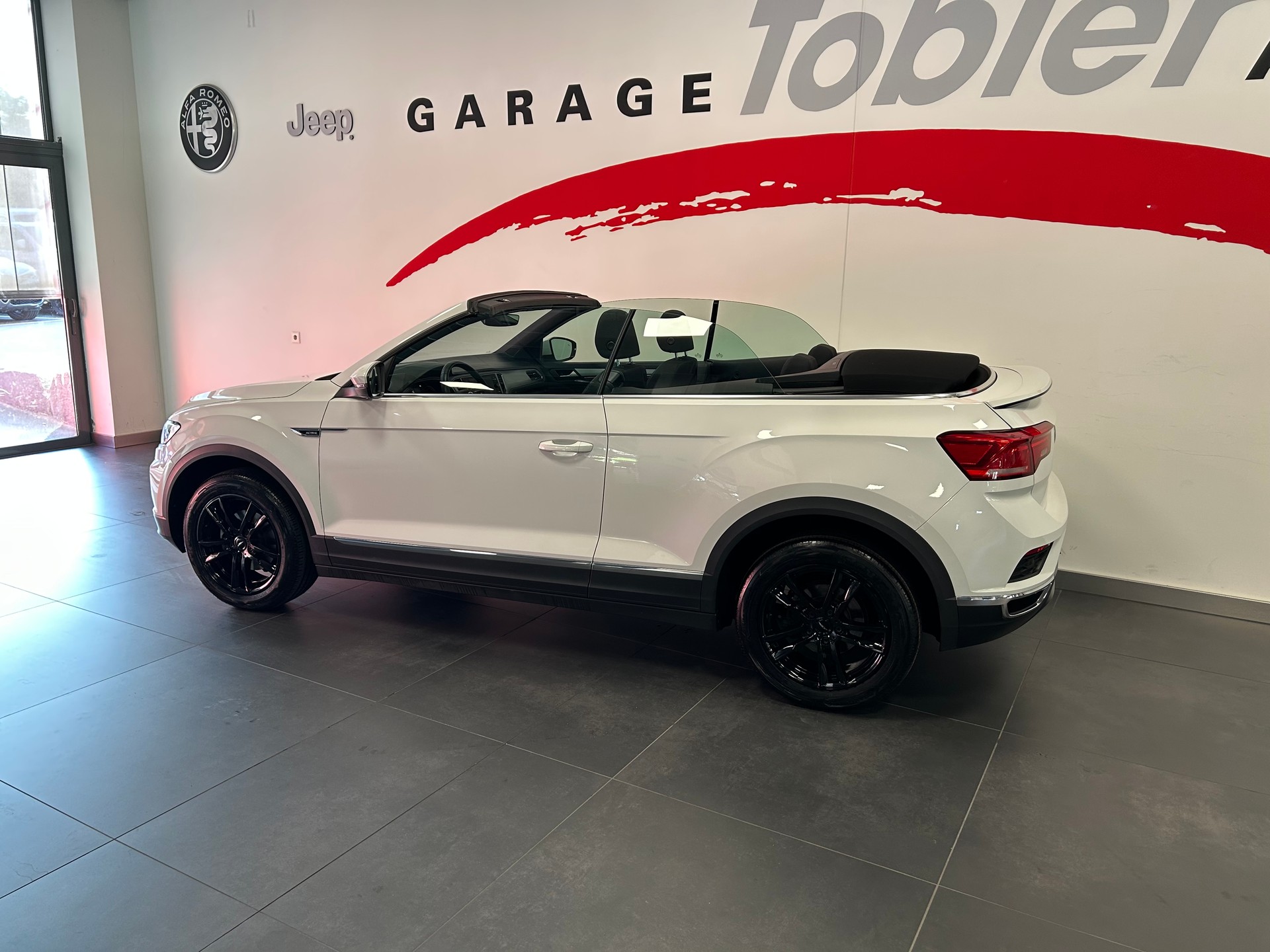 VW T-Roc Cabriolet 1.5 TSI EVO Advance DSG-image-12