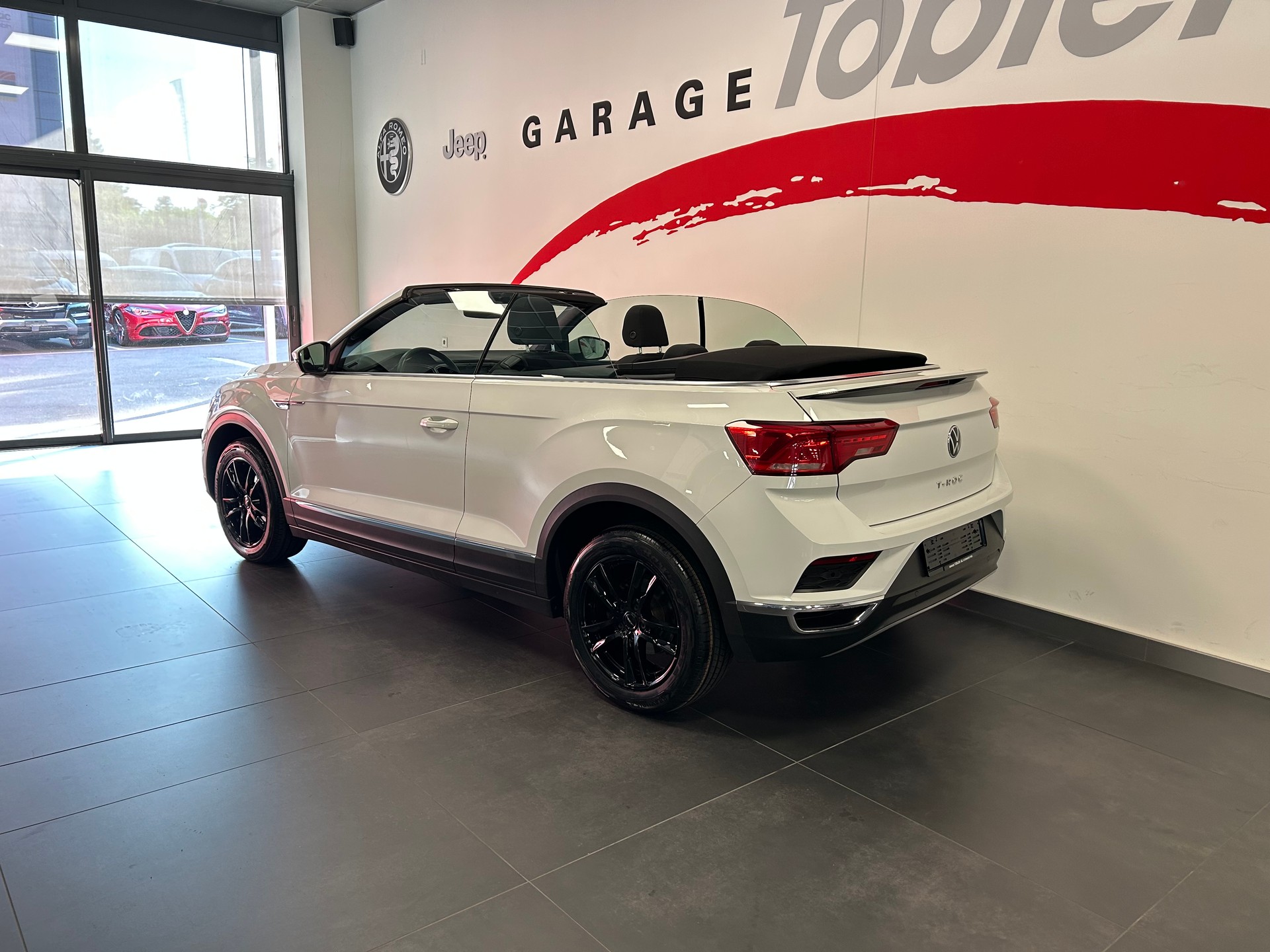 VW T-Roc Cabriolet 1.5 TSI EVO Advance DSG-image-13