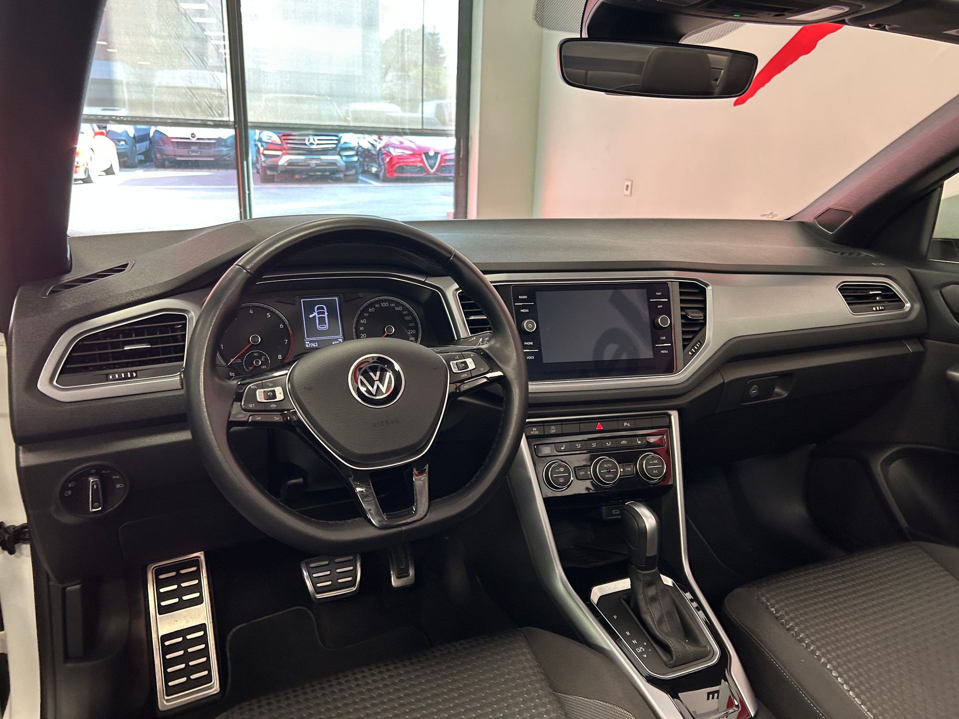 VW T-Roc Cabriolet 1.5 TSI EVO Advance DSG-image-9