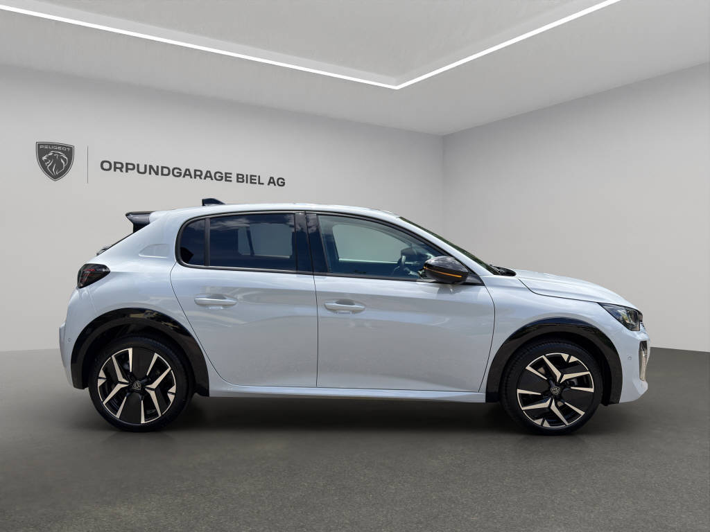 PEUGEOT 208 1.2 Hybrid Allure-image-2