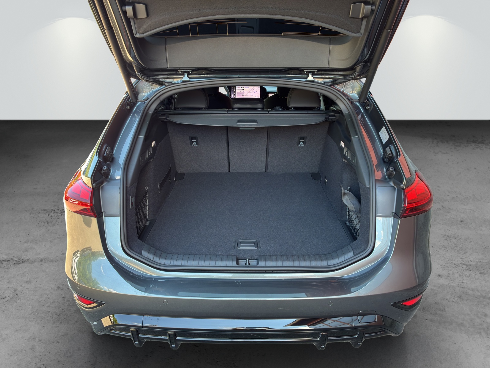 AUDI A6 Avant e-tron quattro-image-9