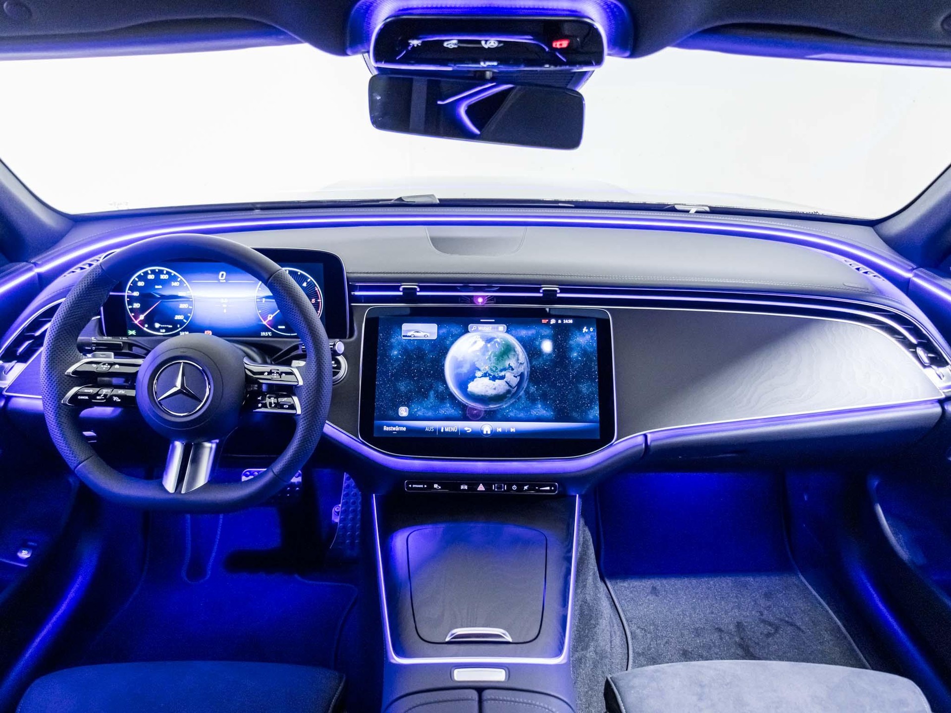 MERCEDES-BENZ E 220 d 4MATIC-image-10