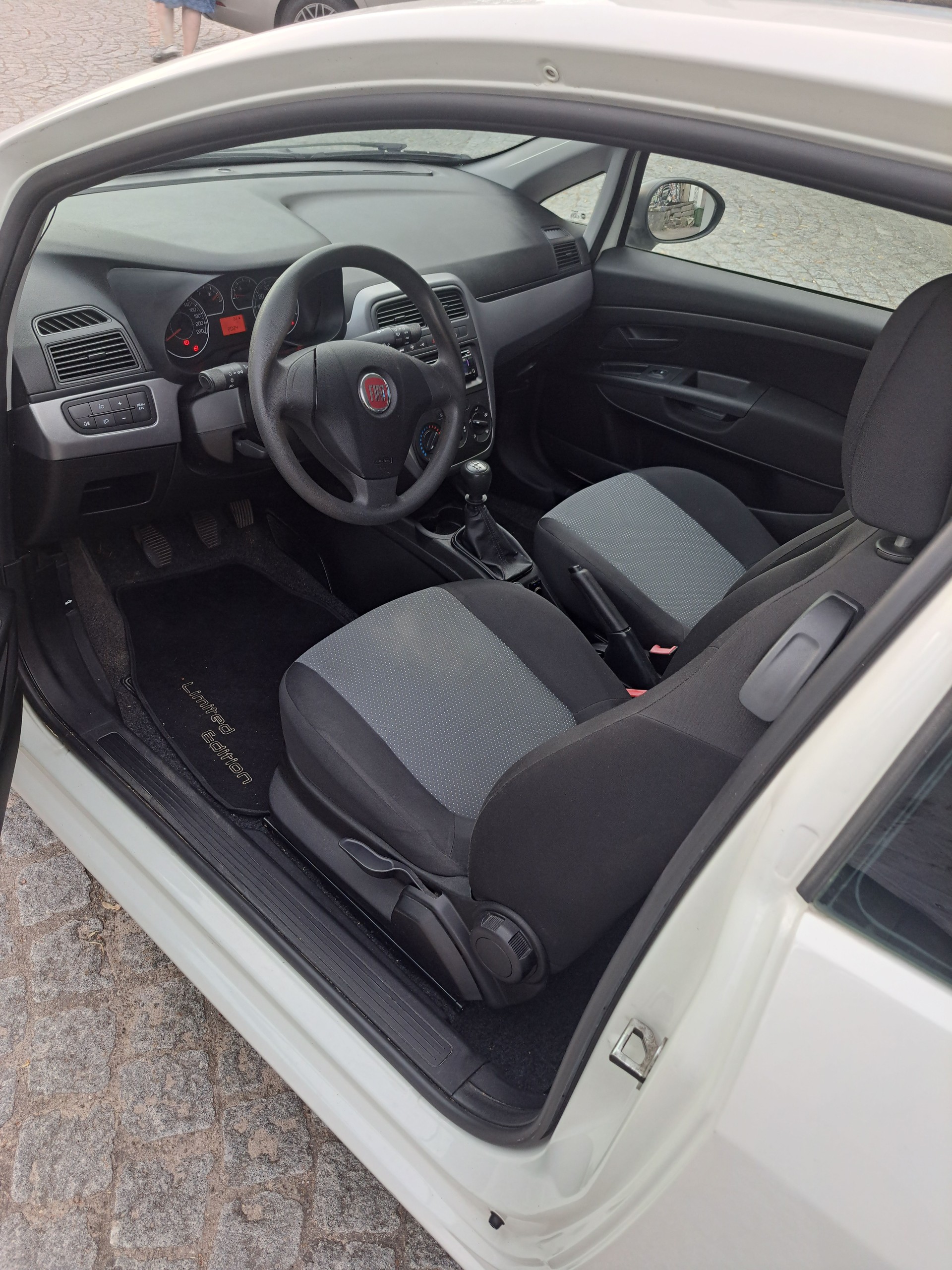FIAT 1.2 8V 69 Active-image-4