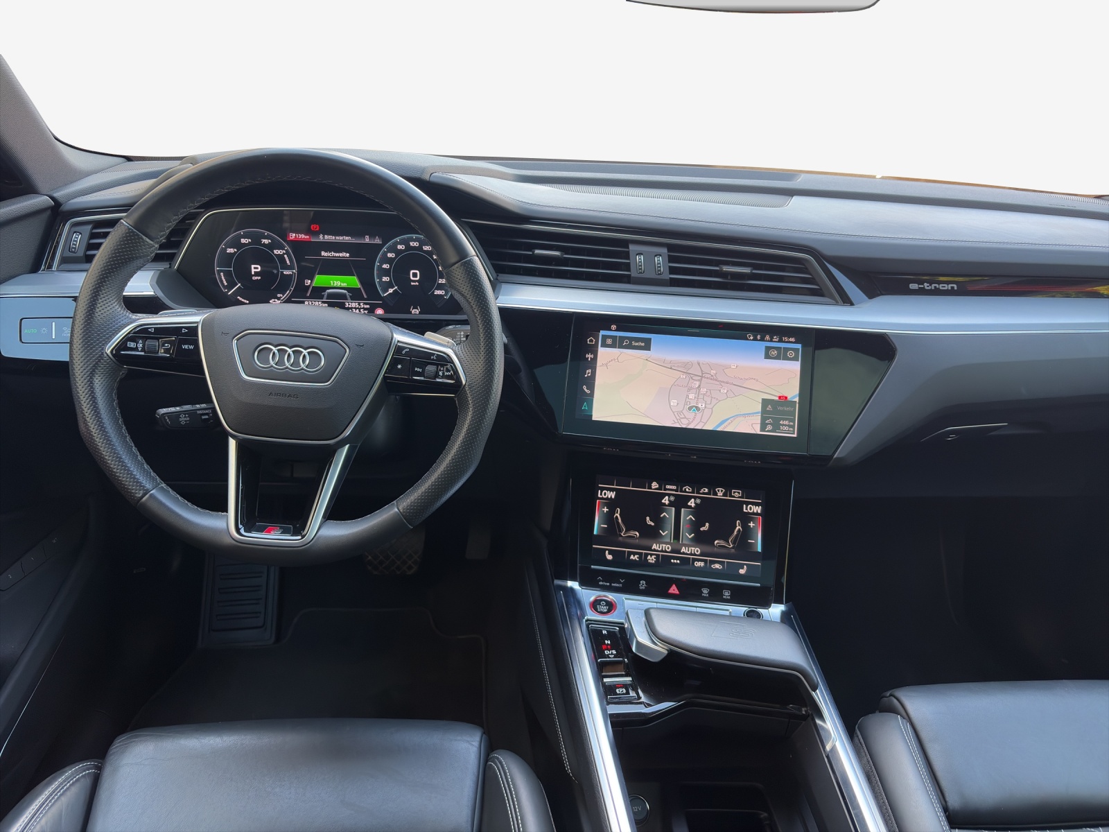 AUDI e-tron S Sportback quattro-image-9