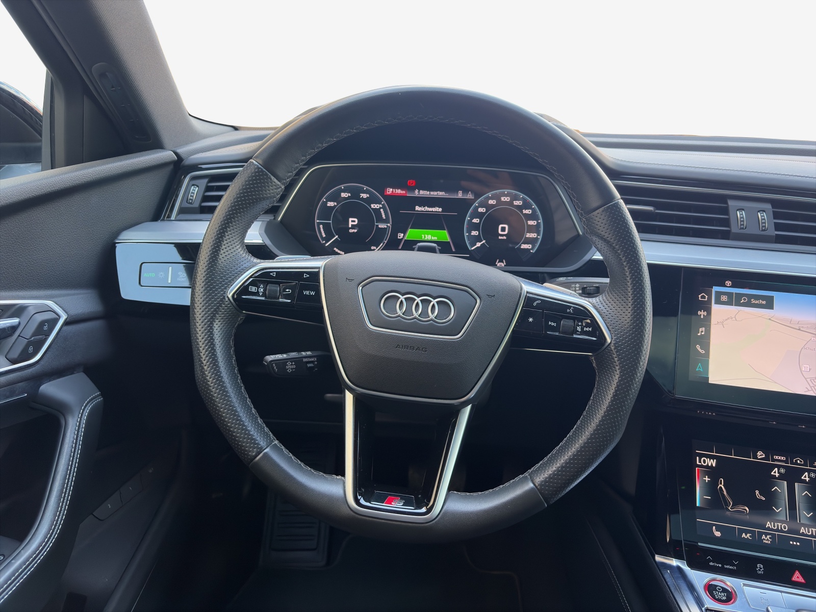 AUDI e-tron S Sportback quattro-image-10