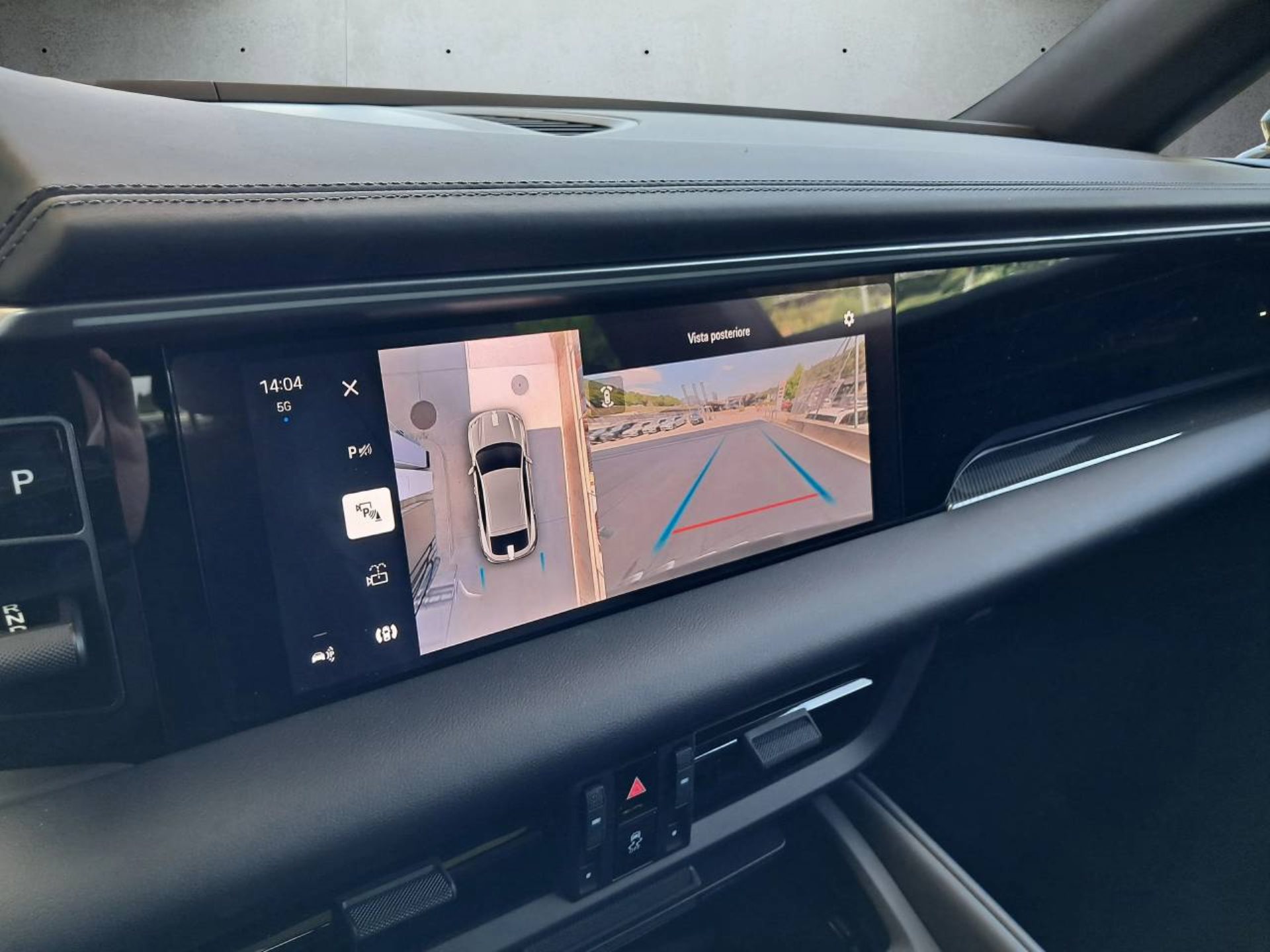 PORSCHE Macan 4-image-19