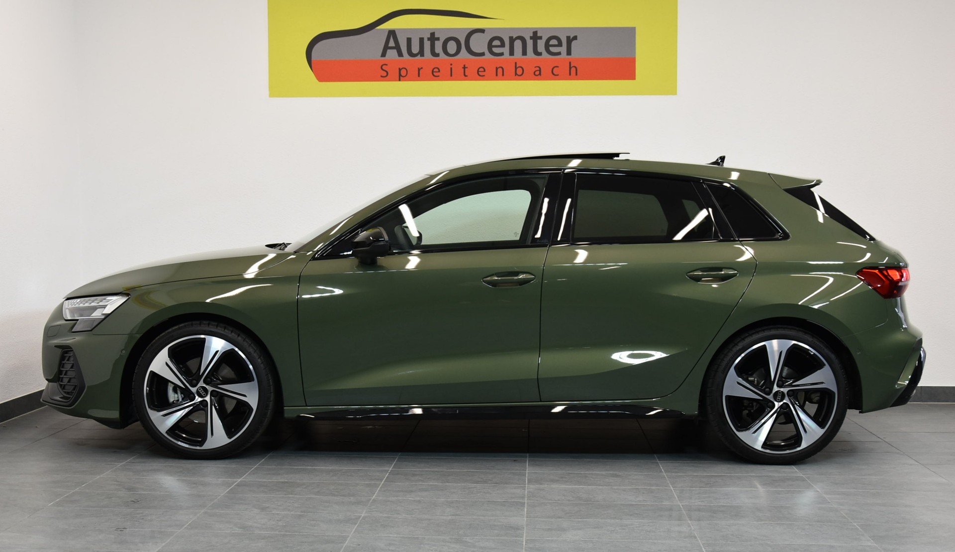 AUDI A3 Sportback 35 TFSI S line Attraction S-tronic-image-10