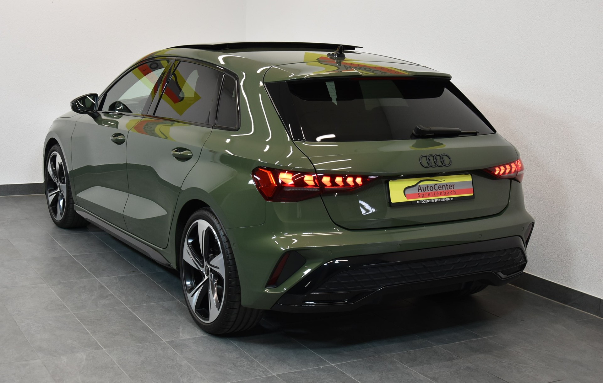 AUDI A3 Sportback 35 TFSI S line Attraction S-tronic-image-9