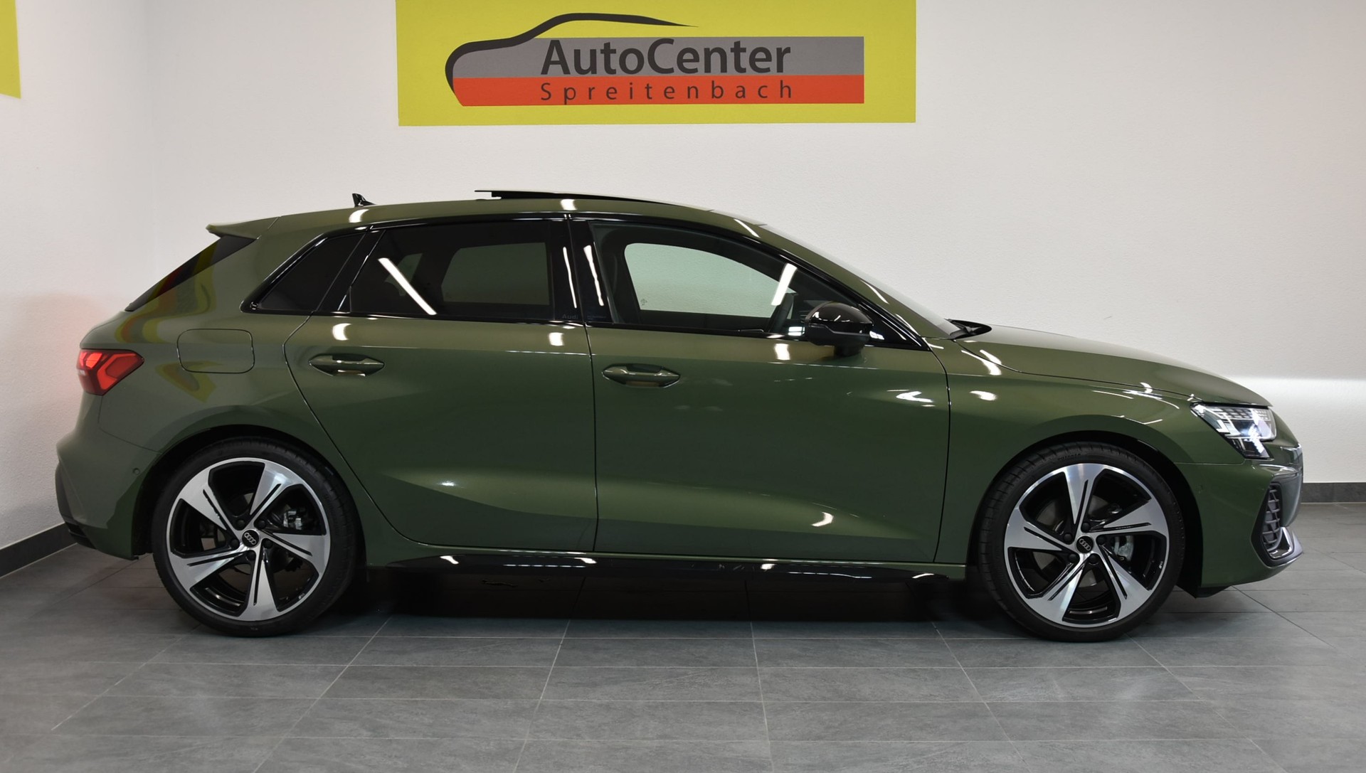 AUDI A3 Sportback 35 TFSI S line Attraction S-tronic-image-12