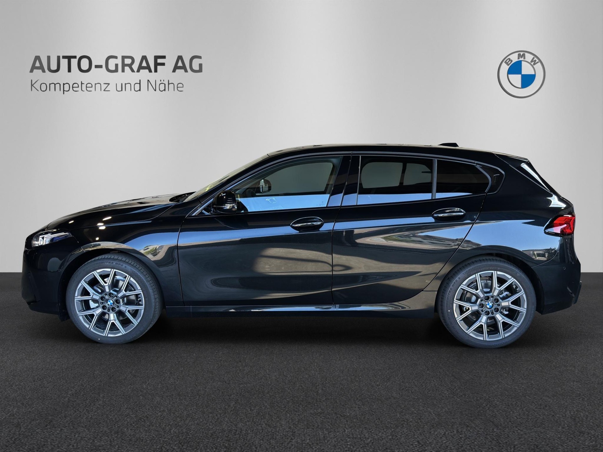 BMW 116-image-1