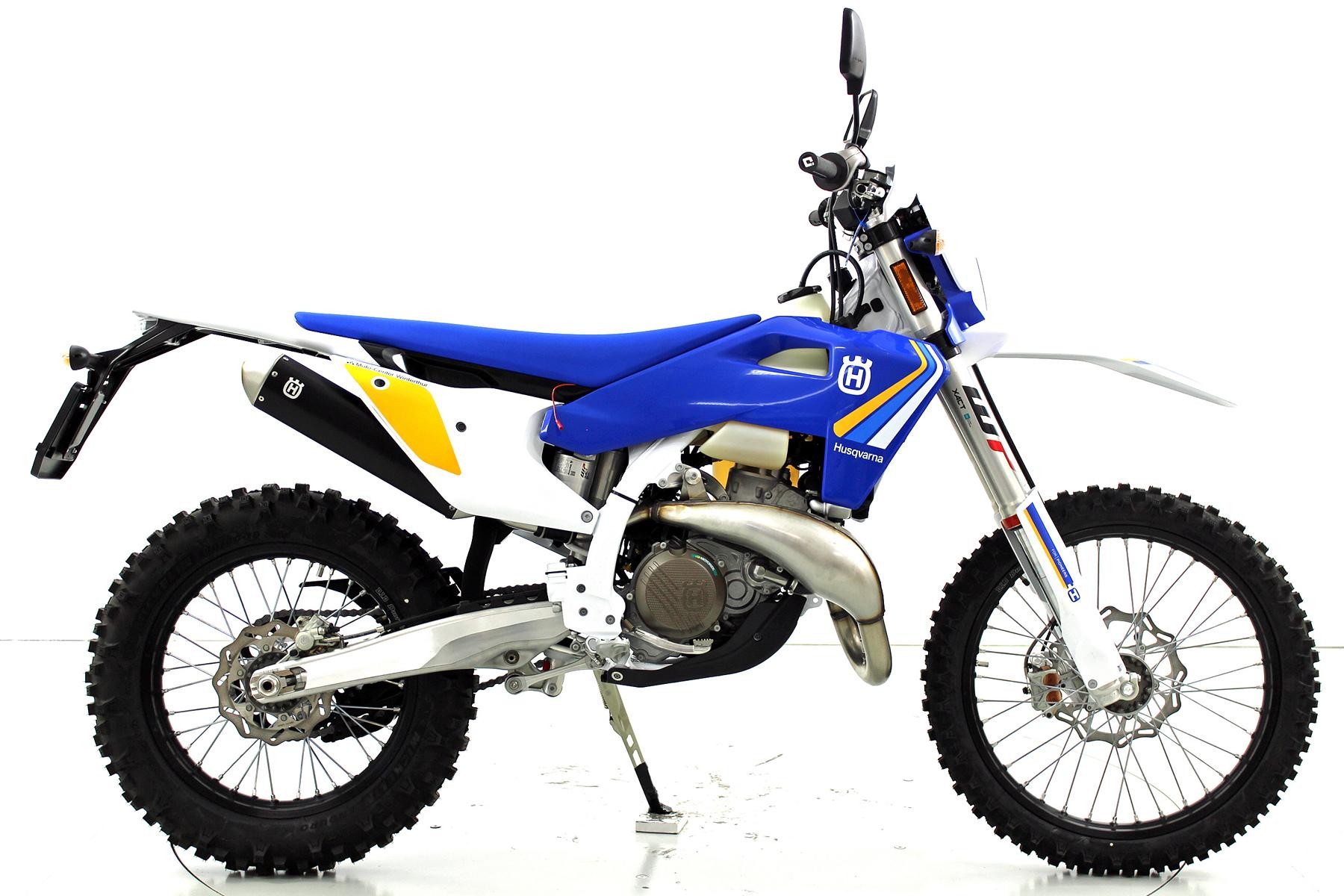 HUSQVARNA TE 300i 2t Heritage-showroom-element-3
