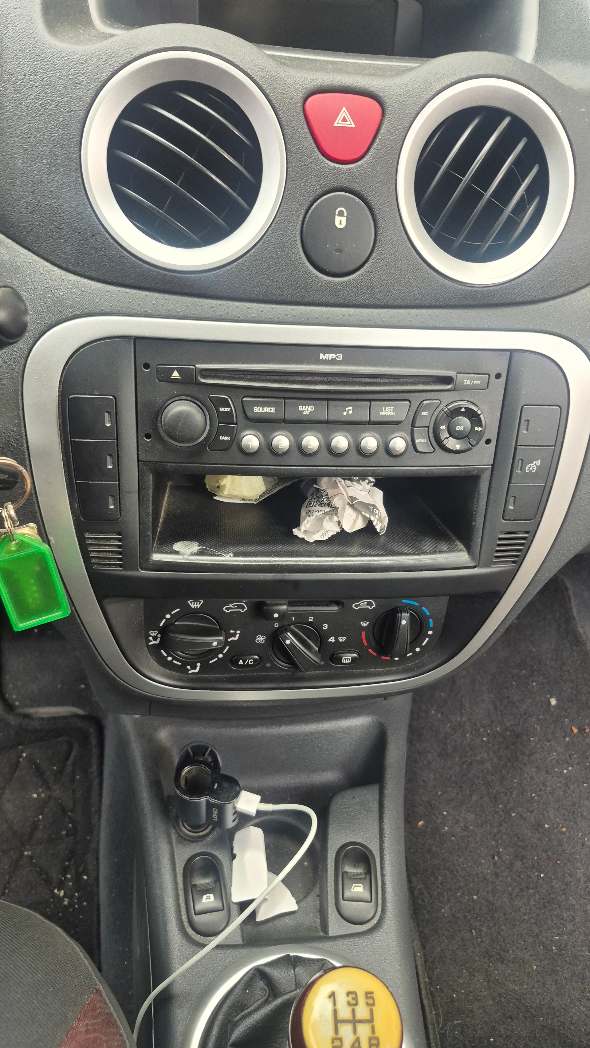CITROEN C3 1.1i Furio-image-6