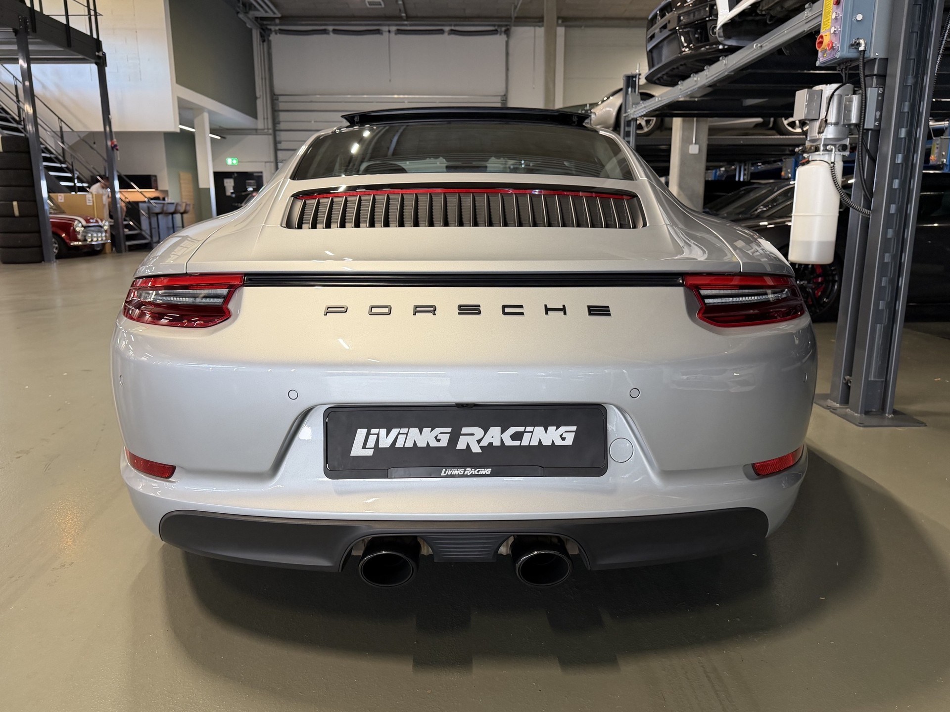 PORSCHE 911 Carrera GTS PDK-image-3