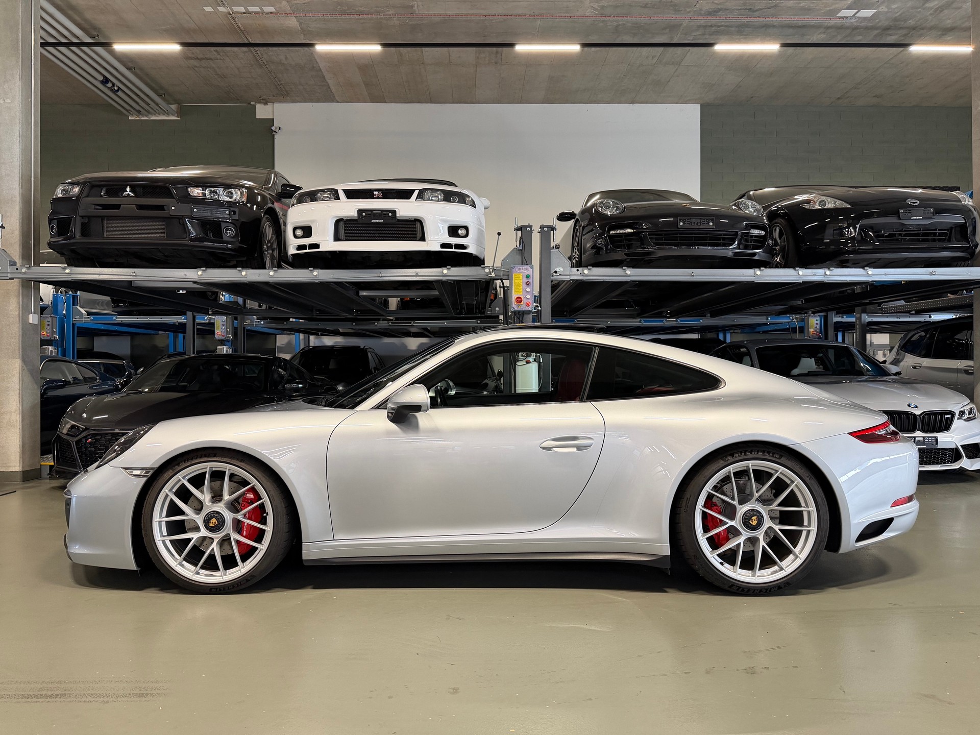 PORSCHE 911 Carrera GTS PDK