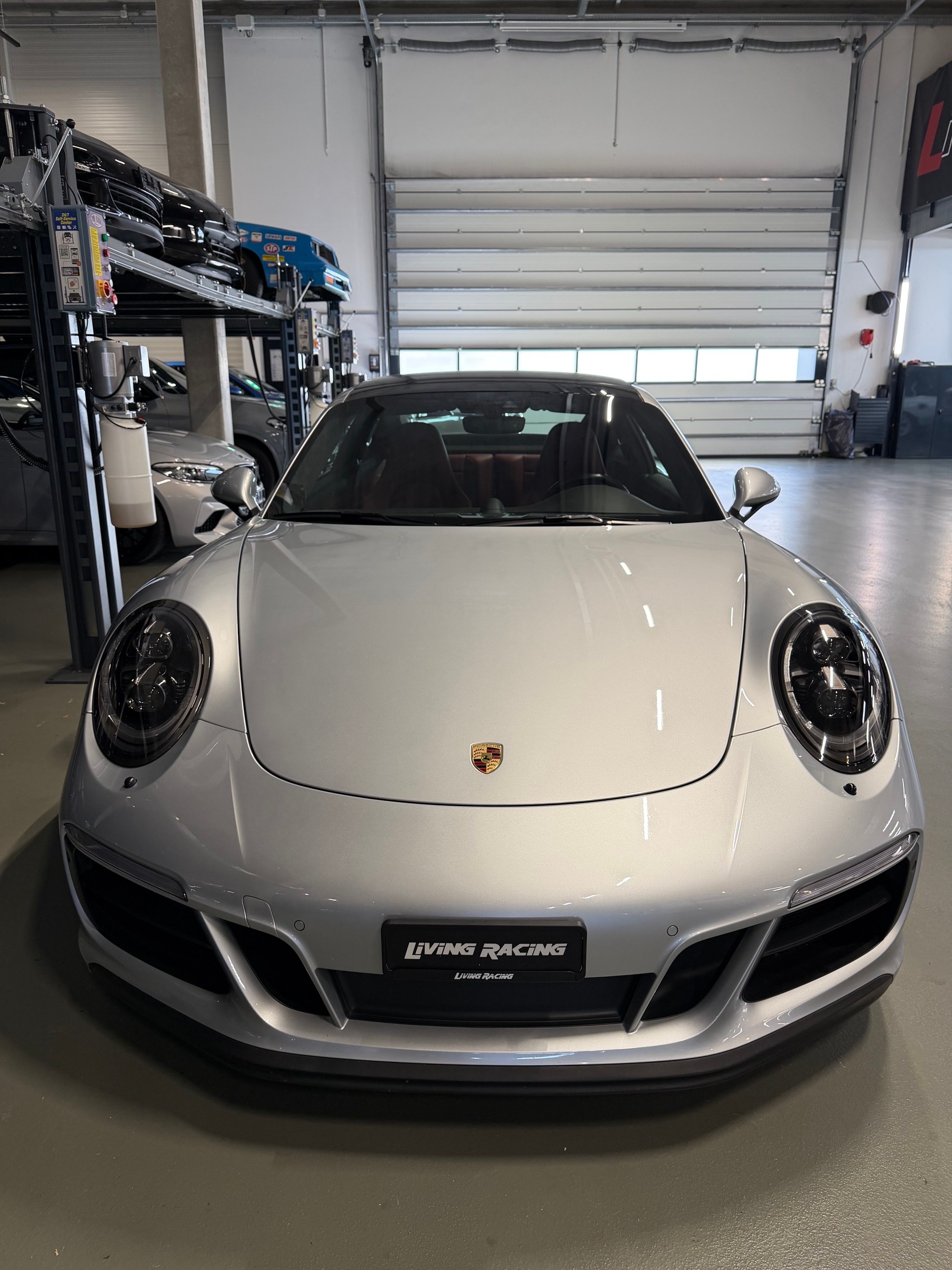 PORSCHE 911 Carrera GTS PDK-image-4