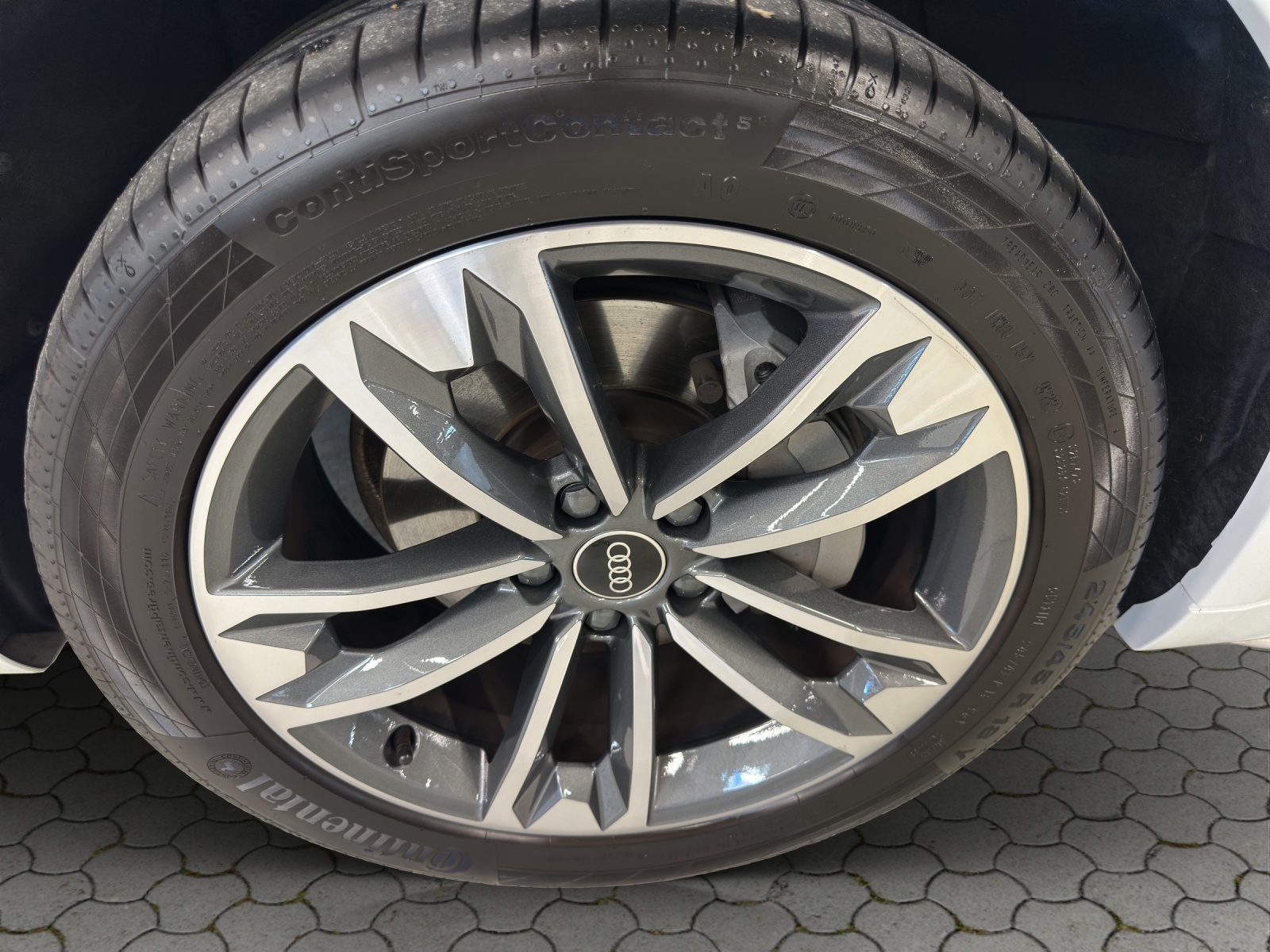 AUDI A4 allroad 40 TDI Attraction quattro tiptronic-image-8