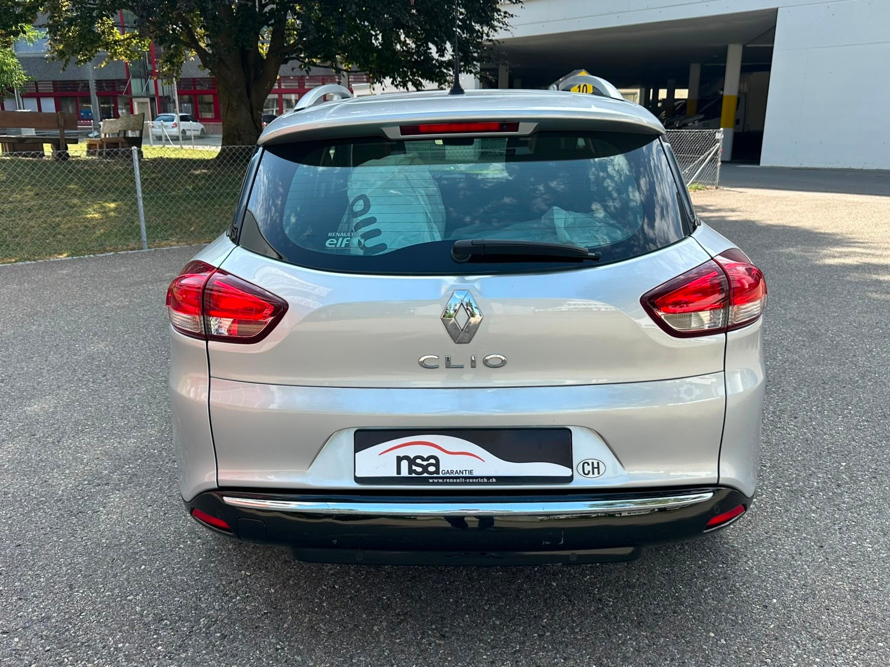 RENAULT Clio Grandtour 1.2 16V T Dynamique EDC-image-4