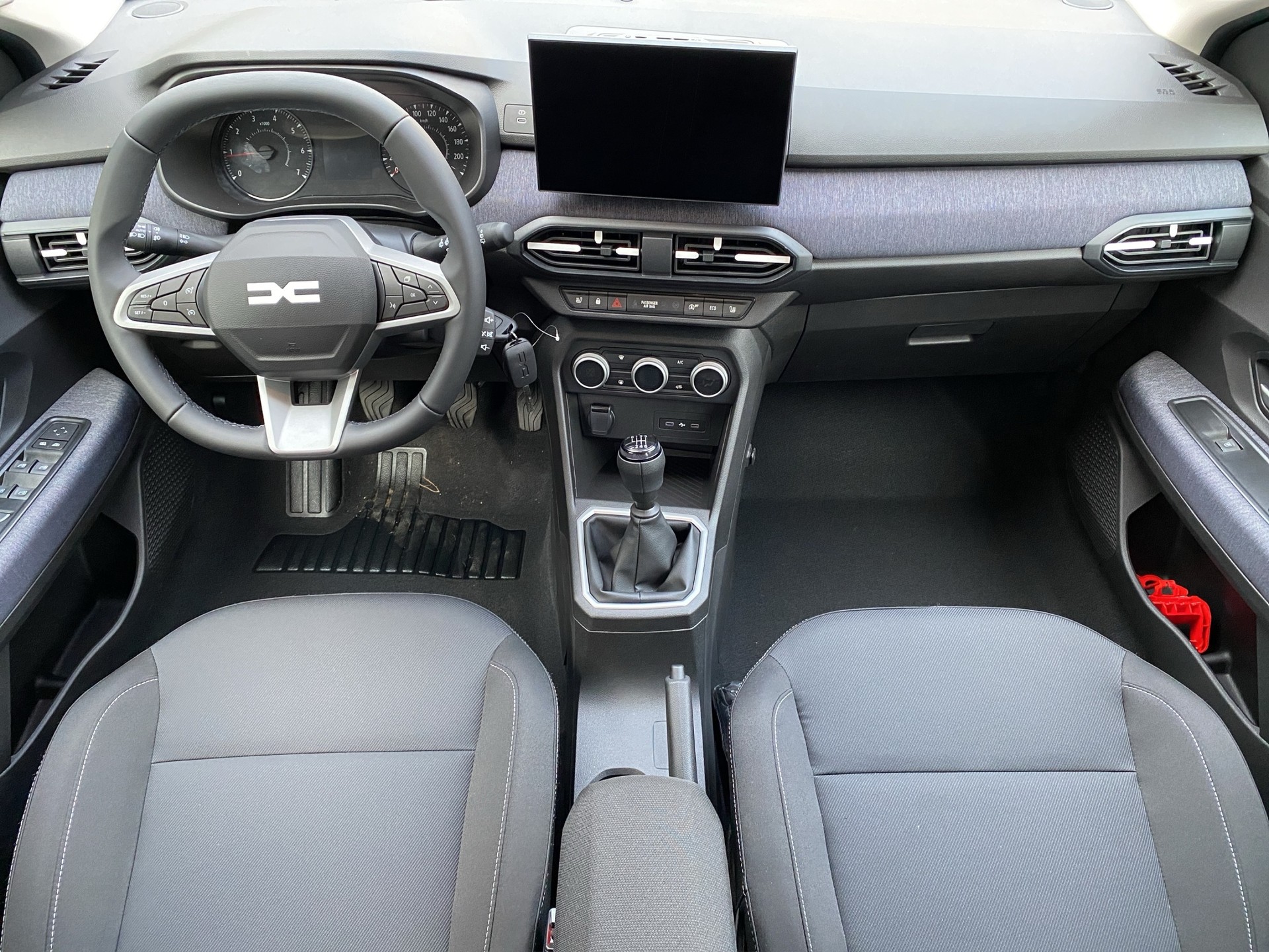 DACIA Sandero TCe 100 Expression-image-12