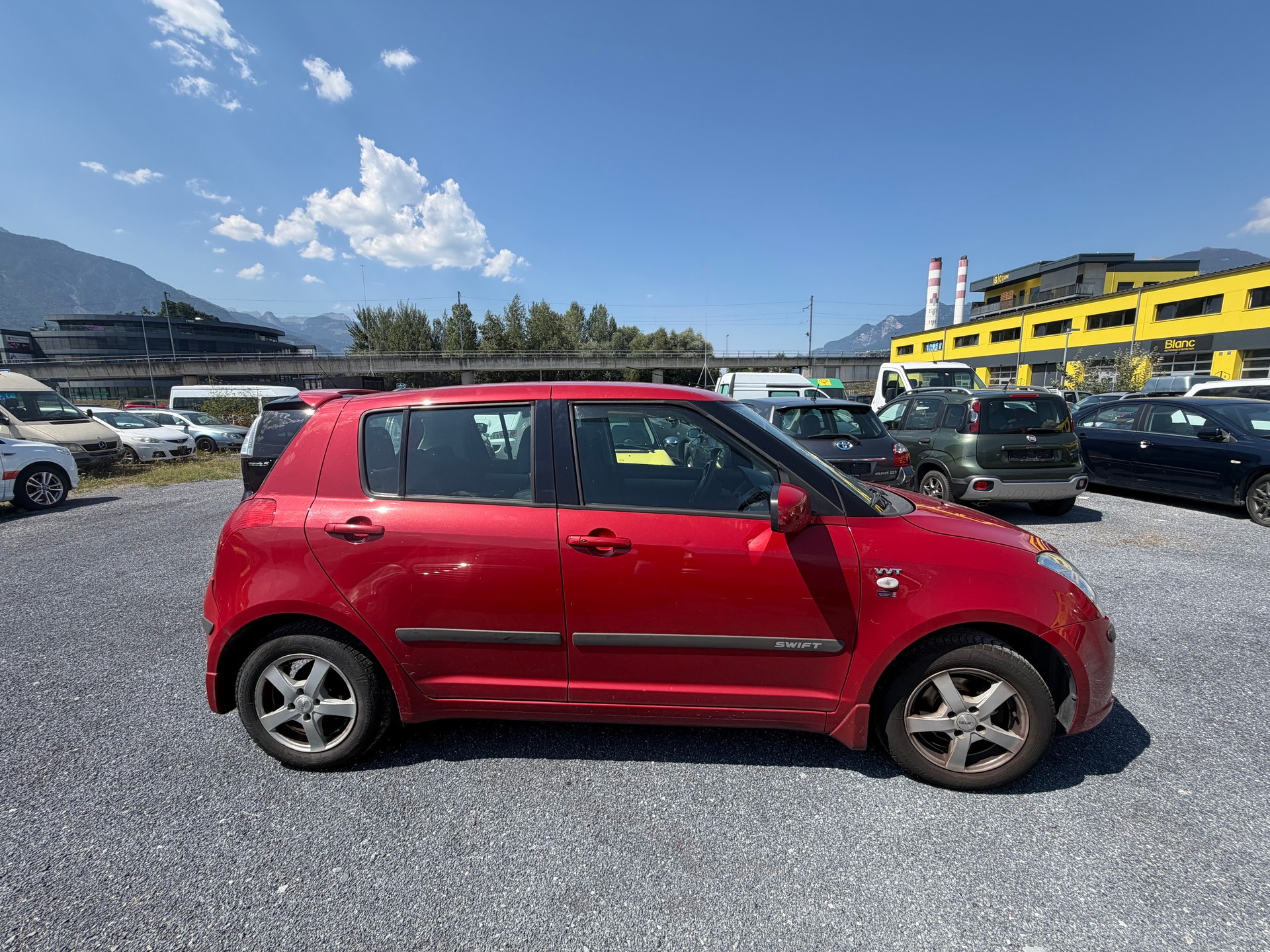 SUZUKI Swift 1.5i 16V VVT GL Top-image-1