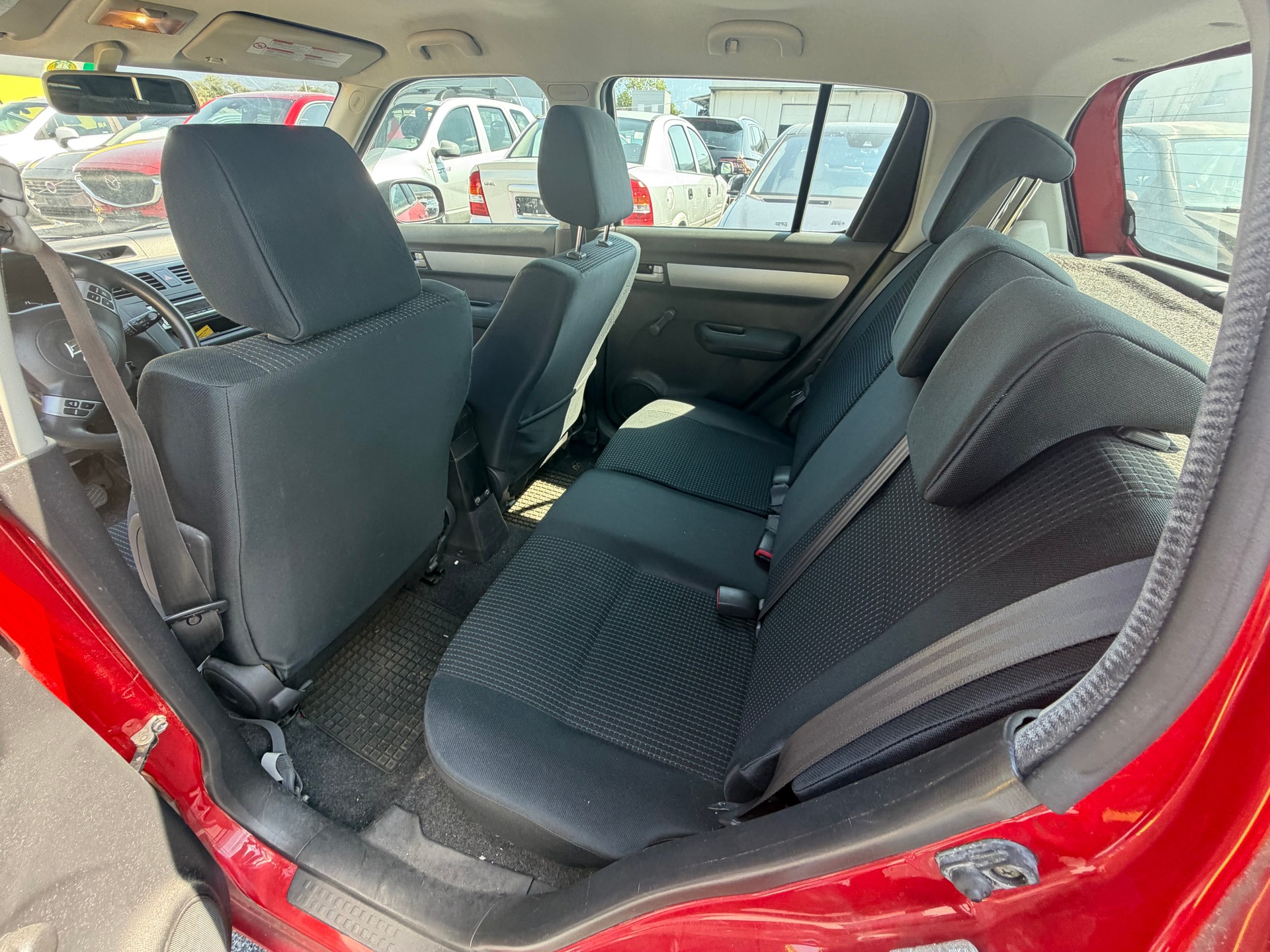 SUZUKI Swift 1.5i 16V VVT GL Top-image-6