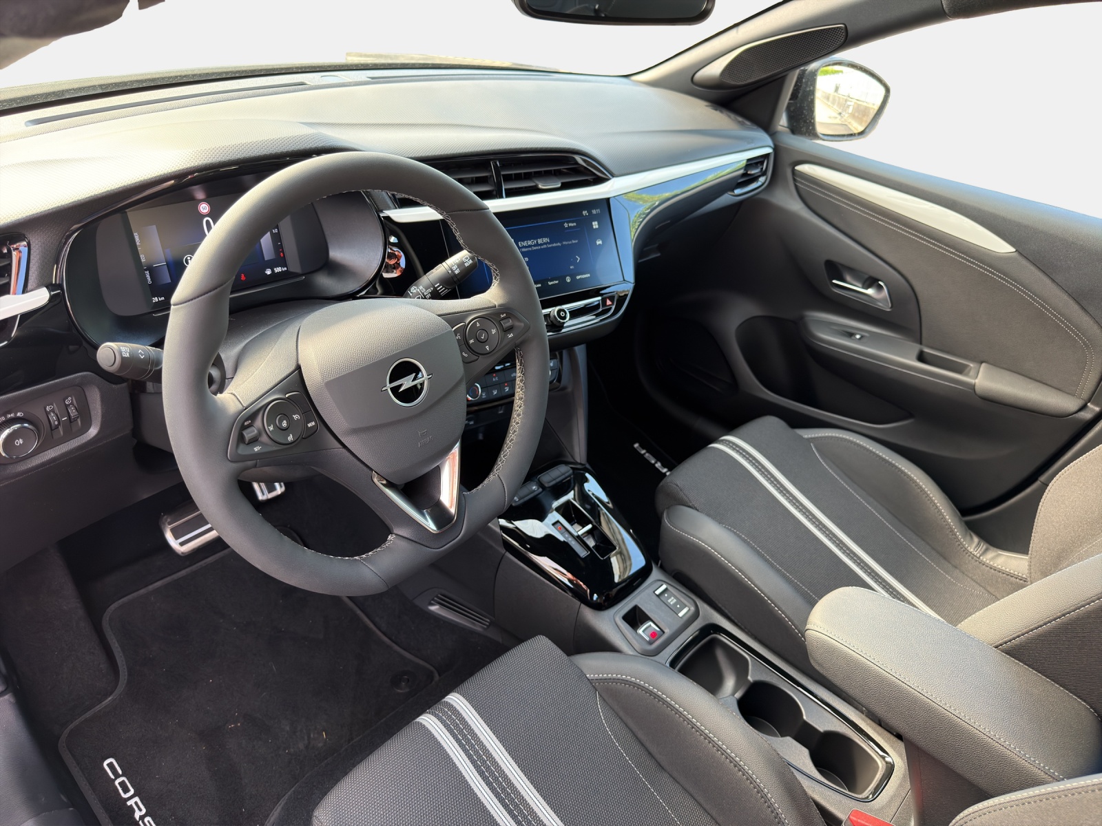 OPEL Corsa 1.2T/100 Viva-image-14