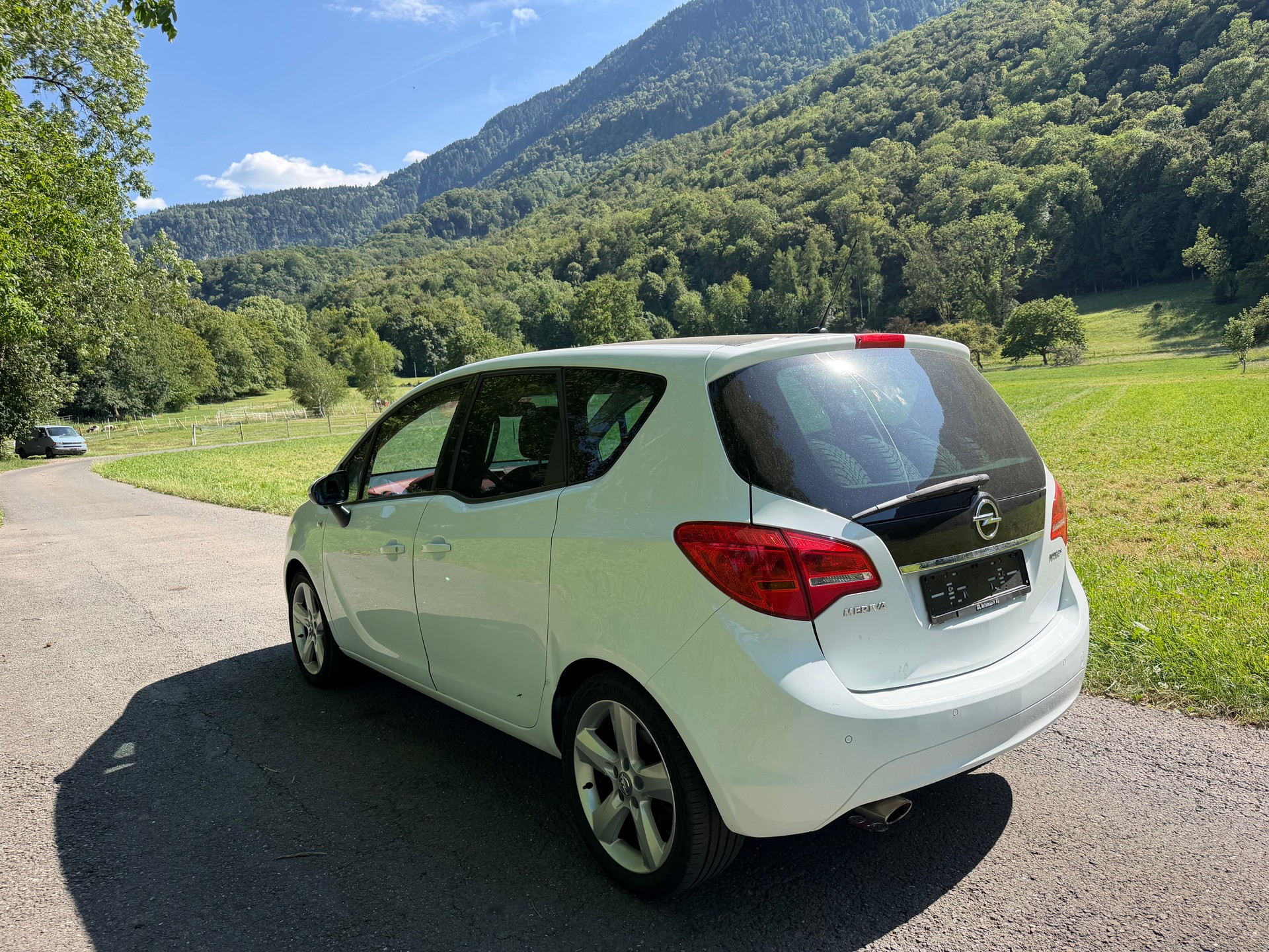OPEL Meriva 1.4 Turbo Anniversary Edition-image-5