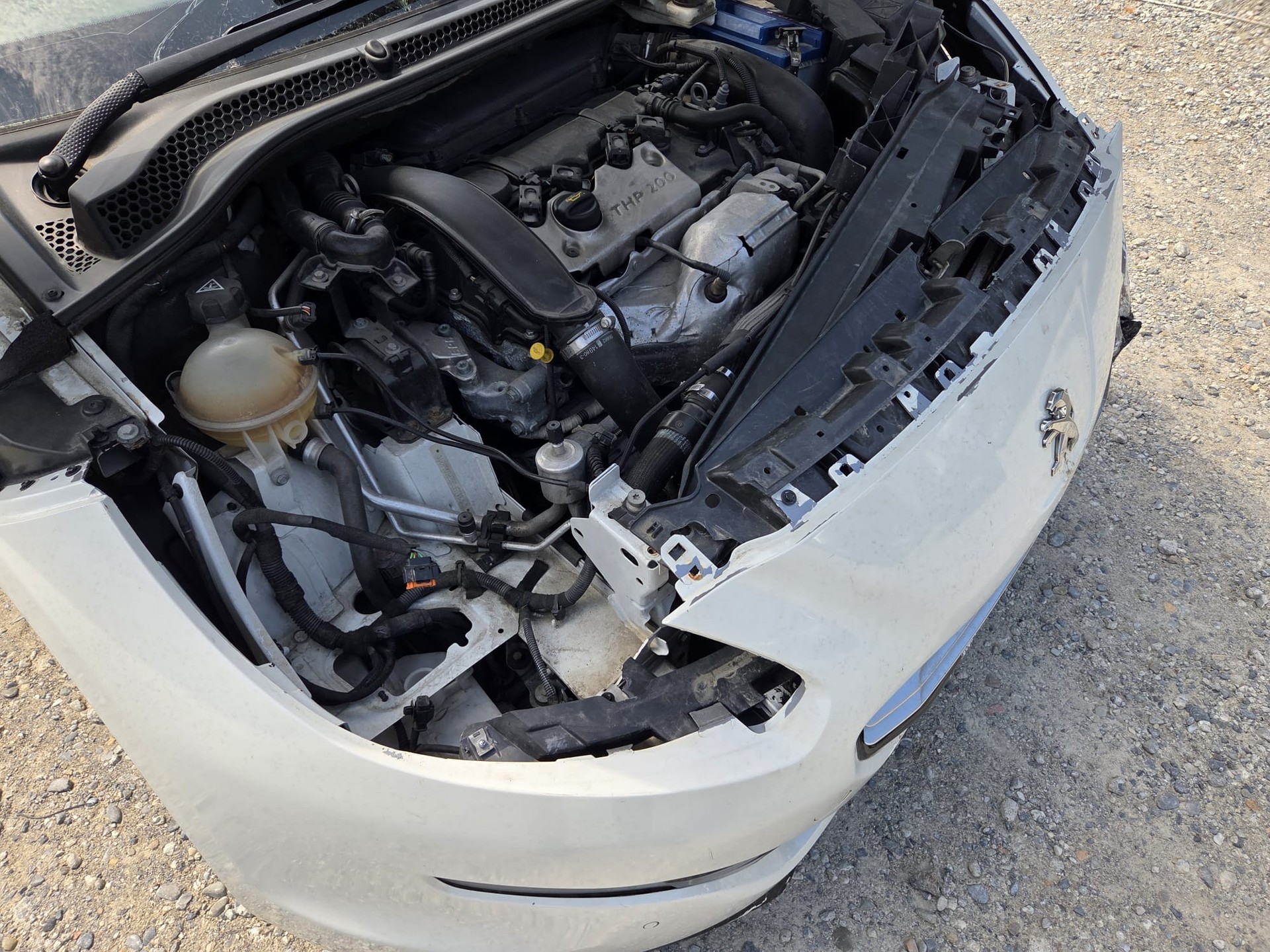 PEUGEOT RCZ 1.6 Turbo-image-10