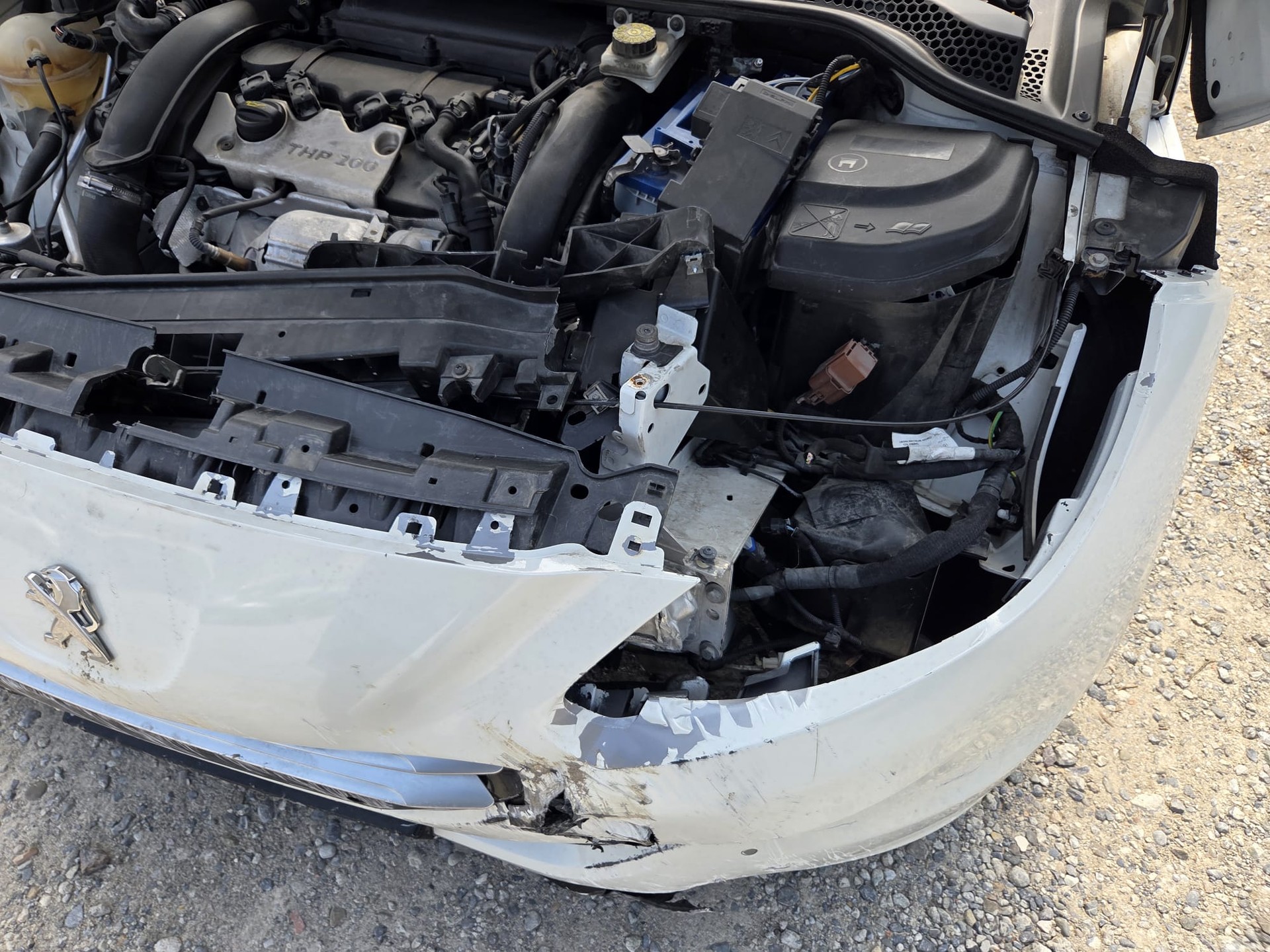 PEUGEOT RCZ 1.6 Turbo-image-9