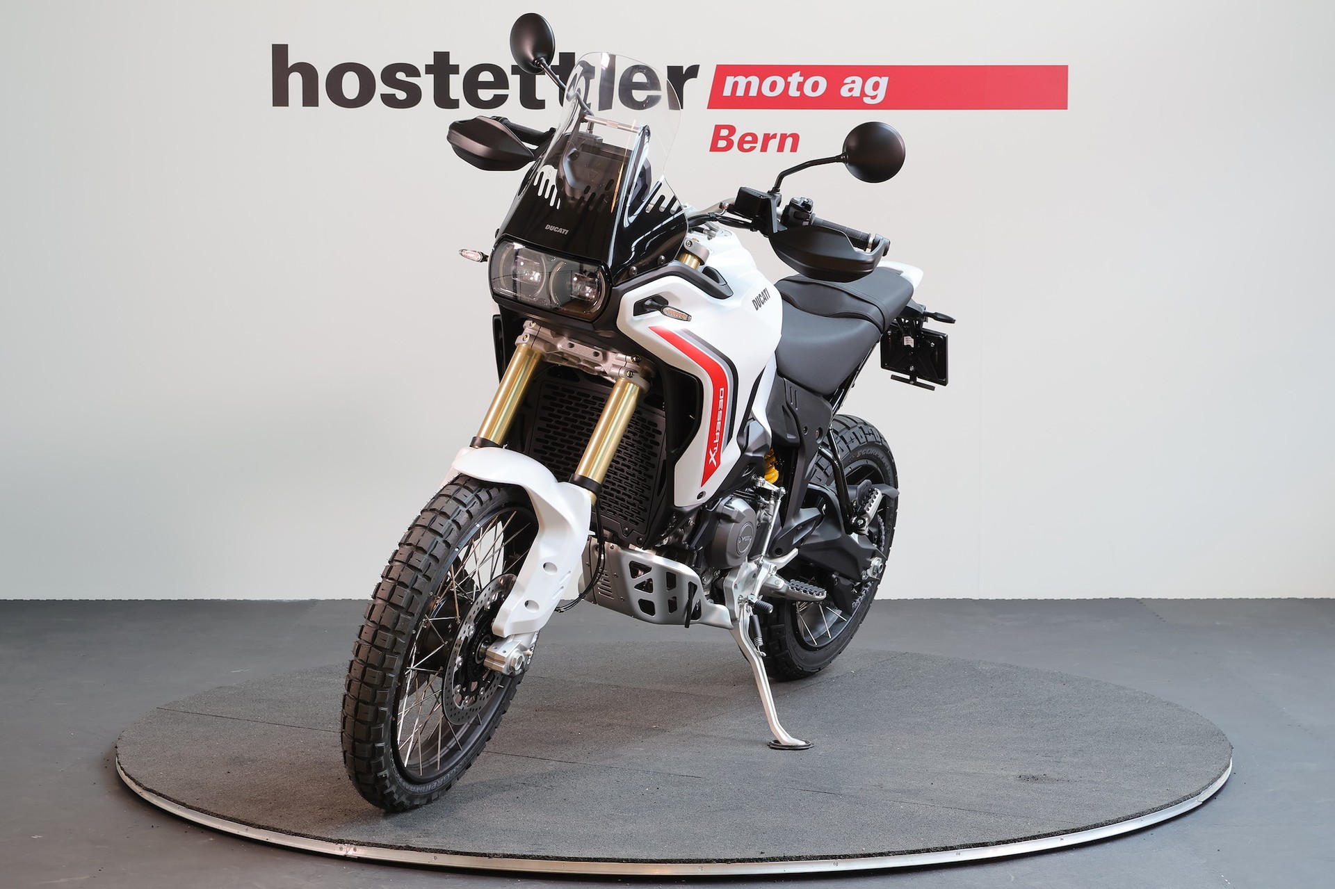 DUCATI Desert X-image-5