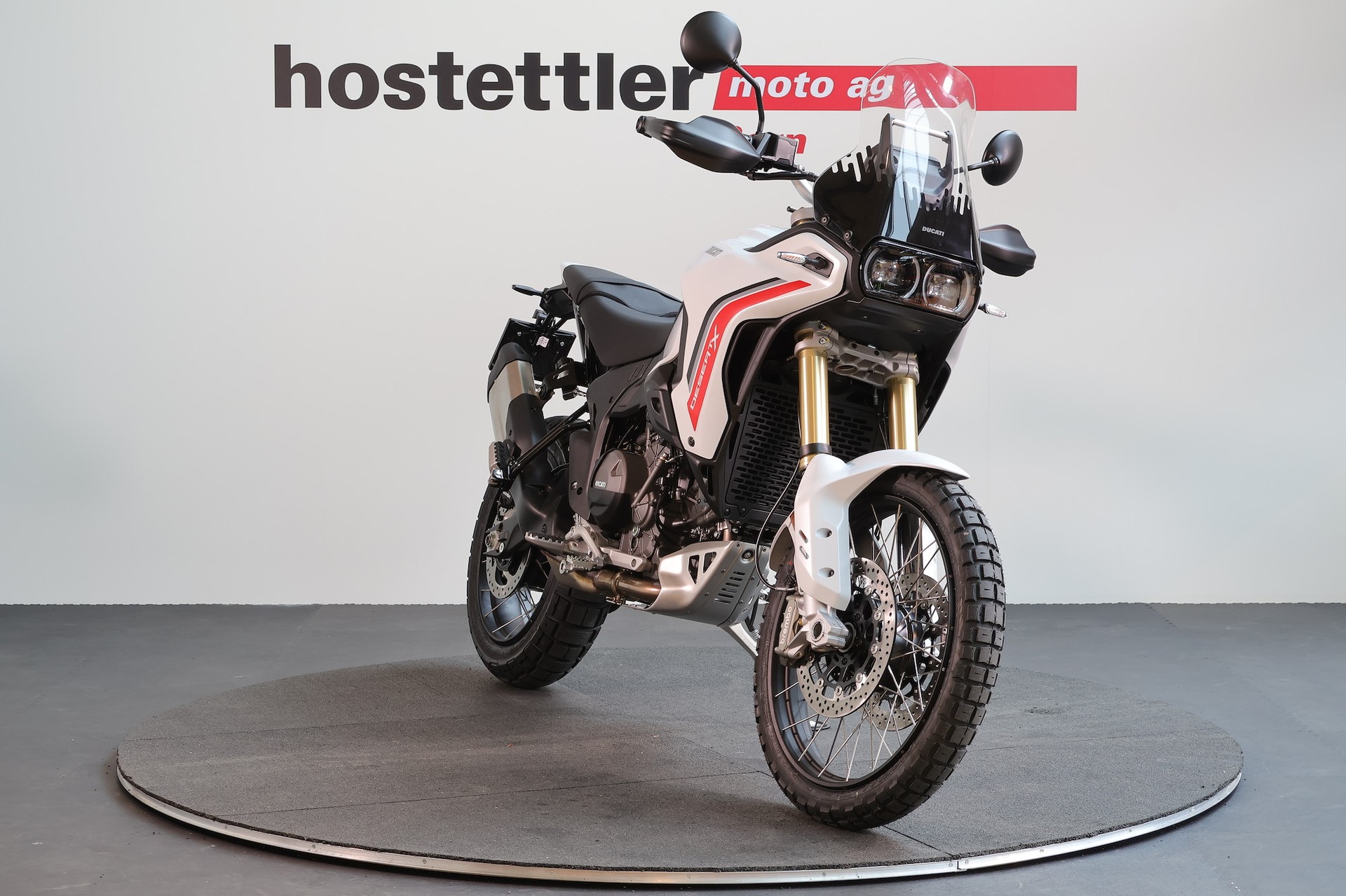 DUCATI Desert X