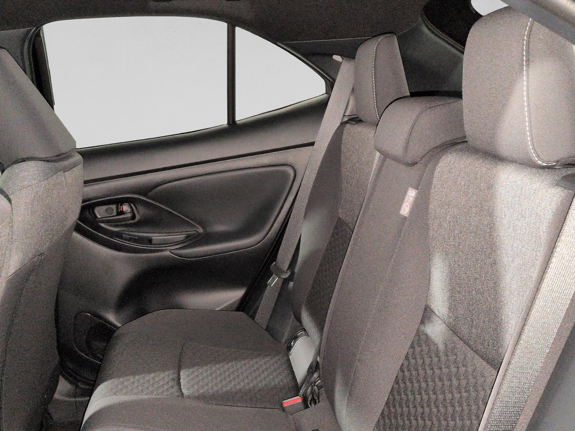 TOYOTA Yaris Cross 1.5 Trend e-CVT-image-14