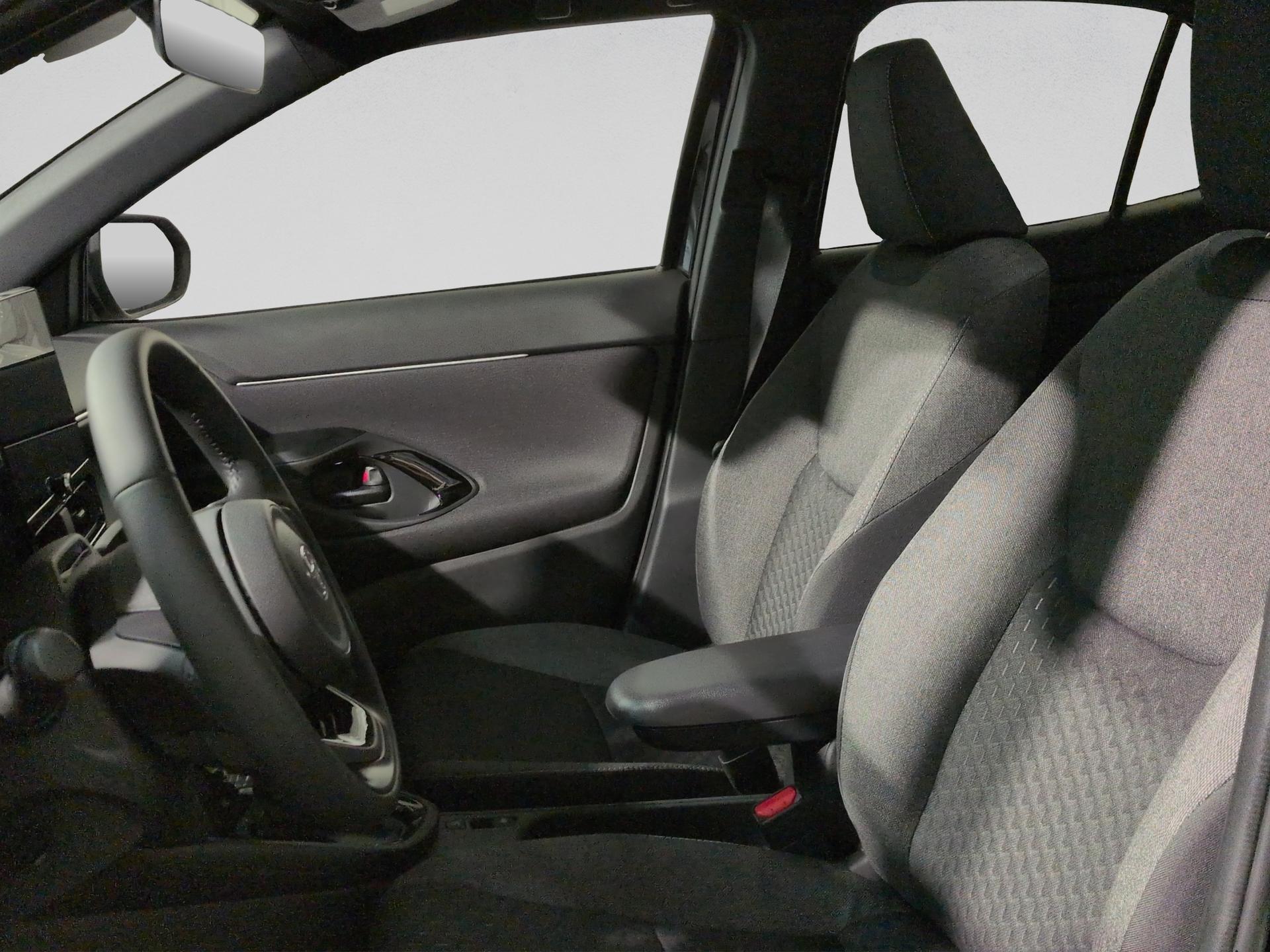 TOYOTA Yaris Cross 1.5 Trend e-CVT-image-8