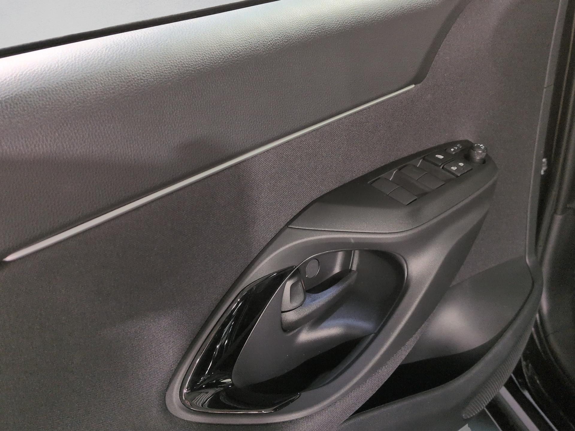 TOYOTA Yaris Cross 1.5 Trend e-CVT-image-18