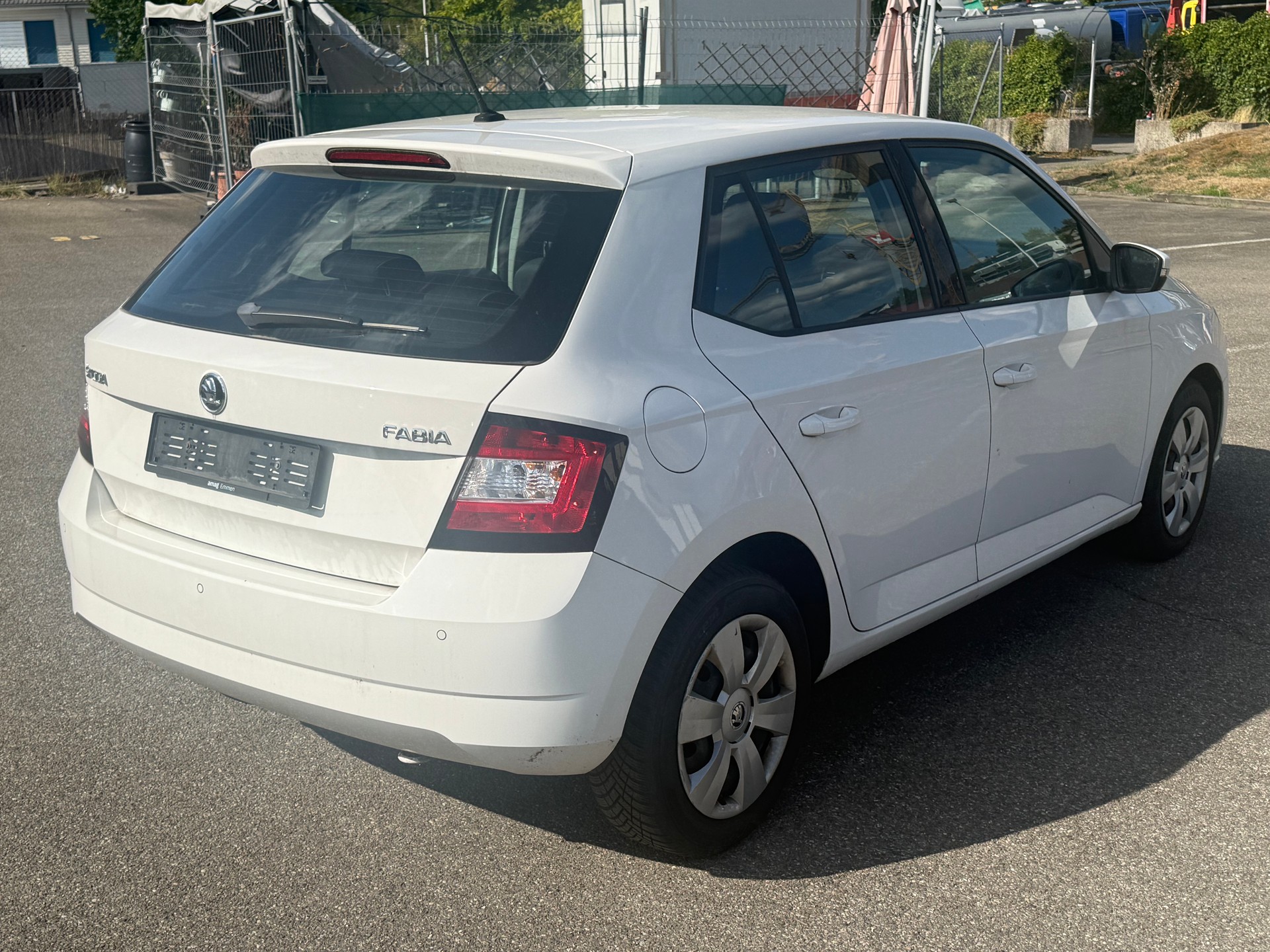 SKODA Fabia 1.4 TDI Swiss Edition-image-3