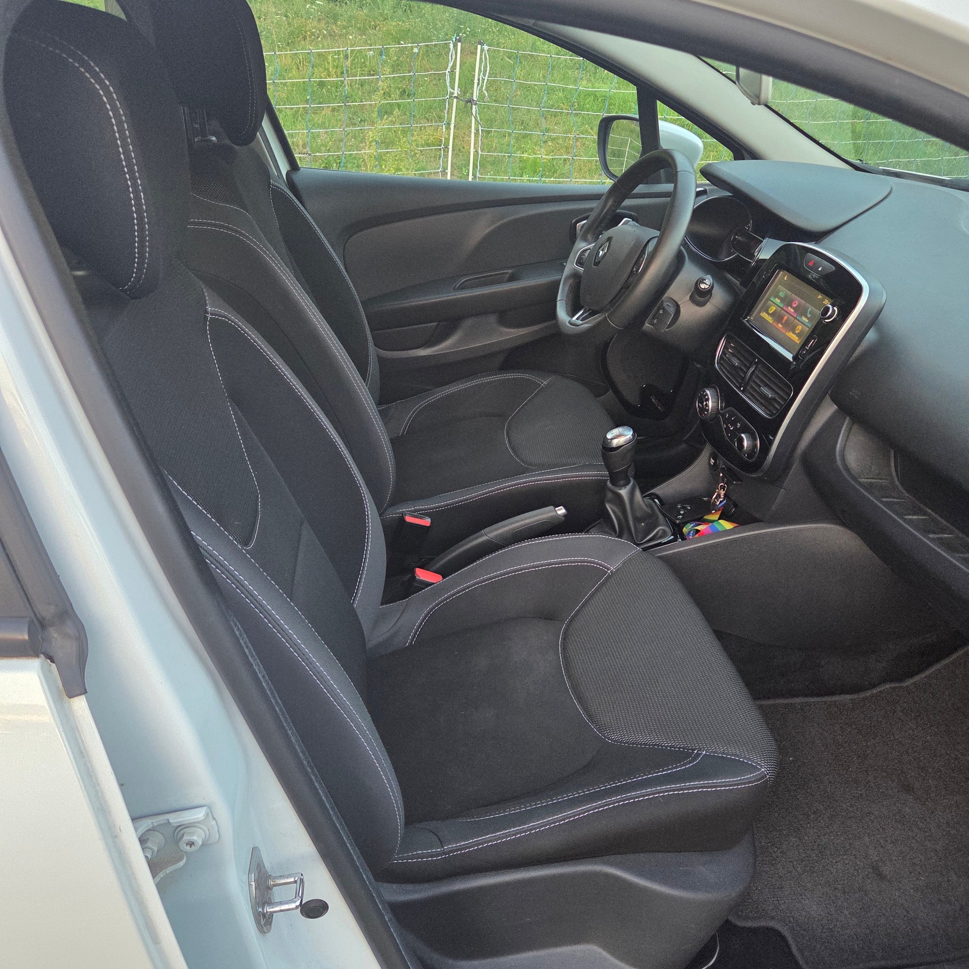RENAULT Clio 0.9 12V Zen-image-8