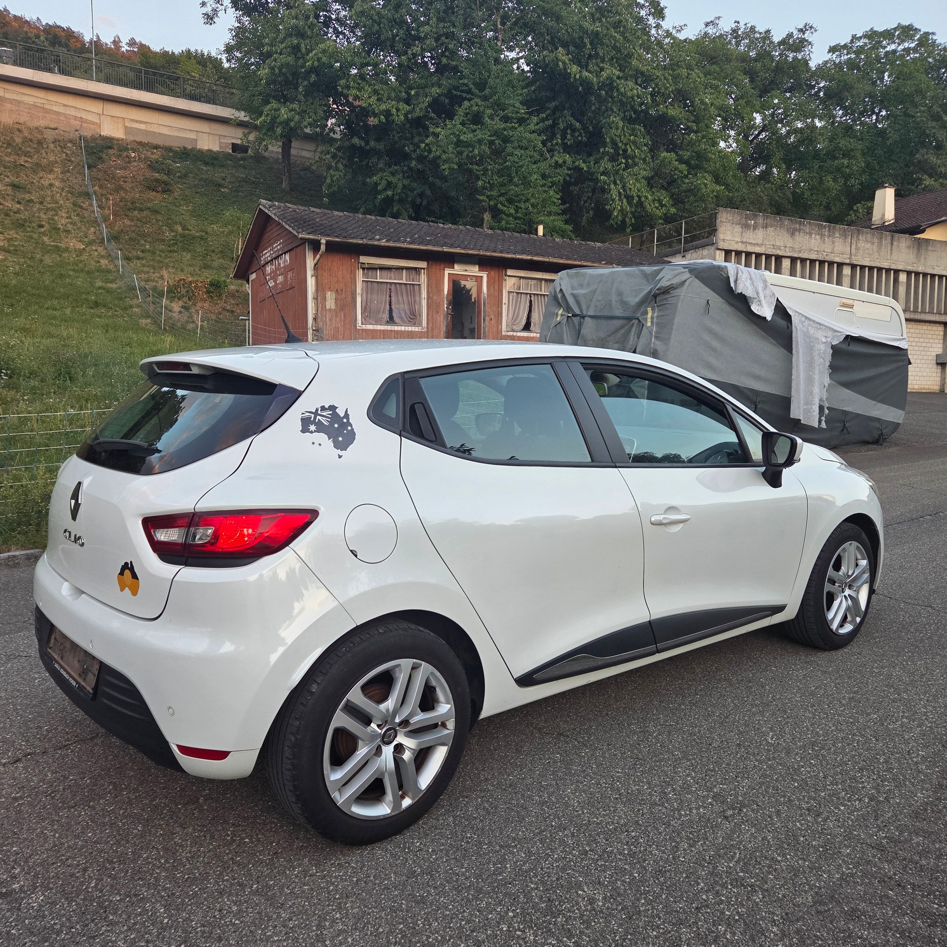 RENAULT Clio 0.9 12V Zen-image-3