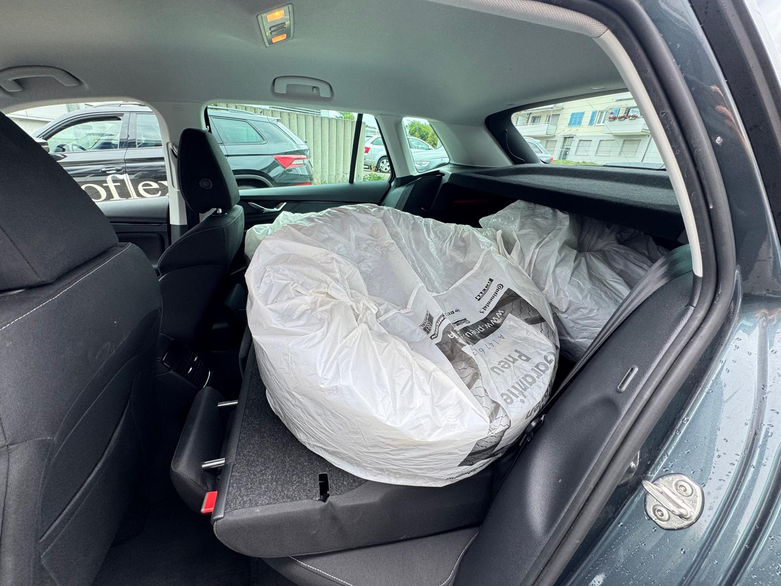 SKODA Kamiq 1.5 TSI ACT Ambition DSG-image-11