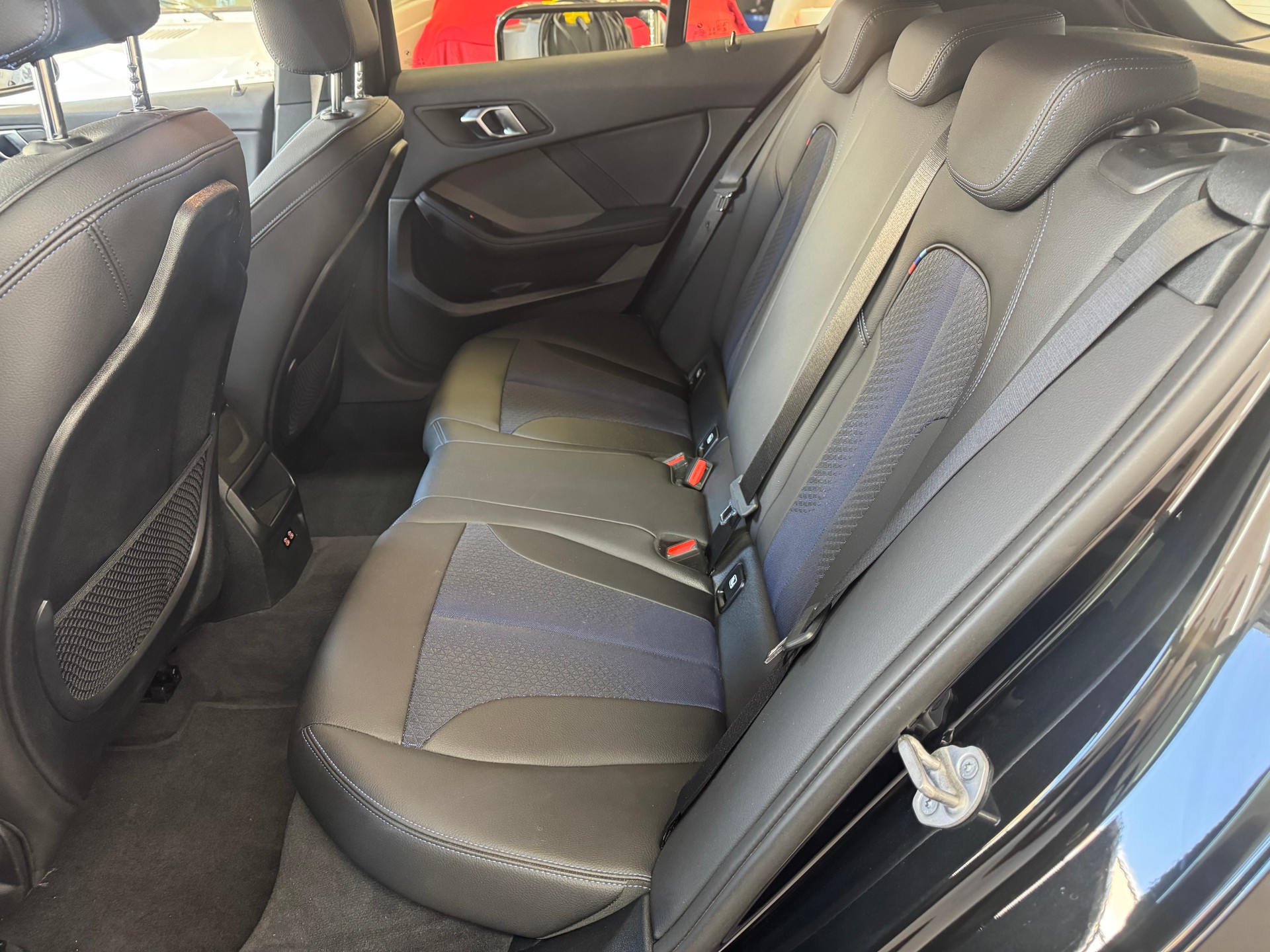 BMW 120i Pure M Sport Steptronic-image-10
