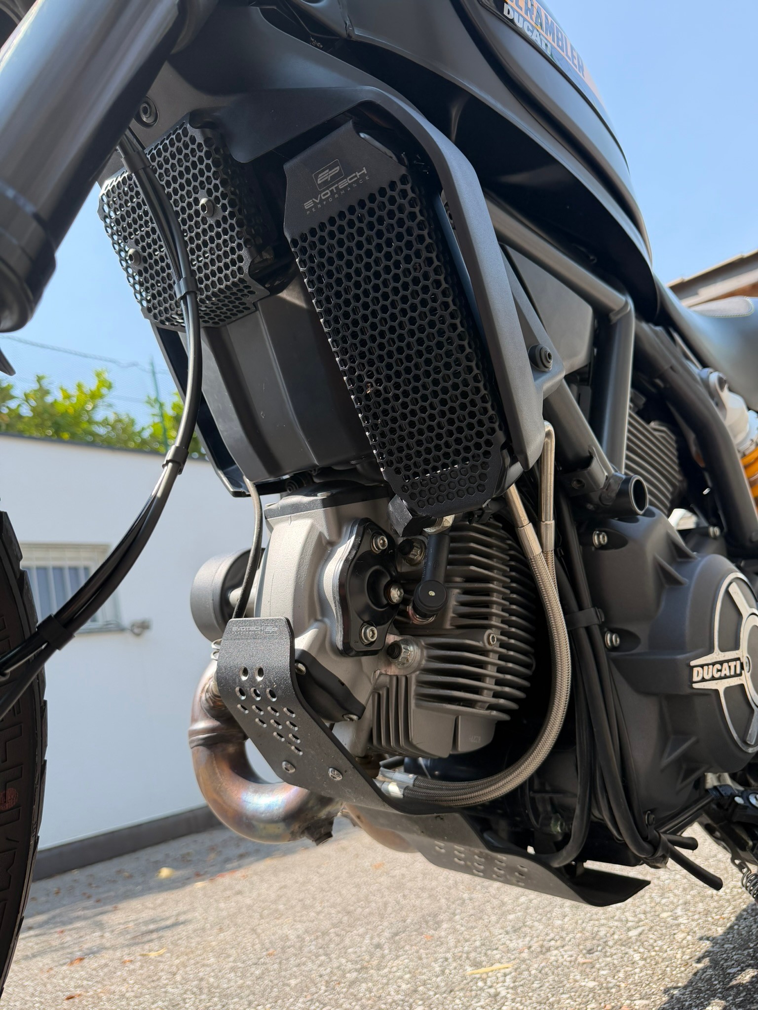 DUCATI Scrambler 800 Full Throttle-image-3