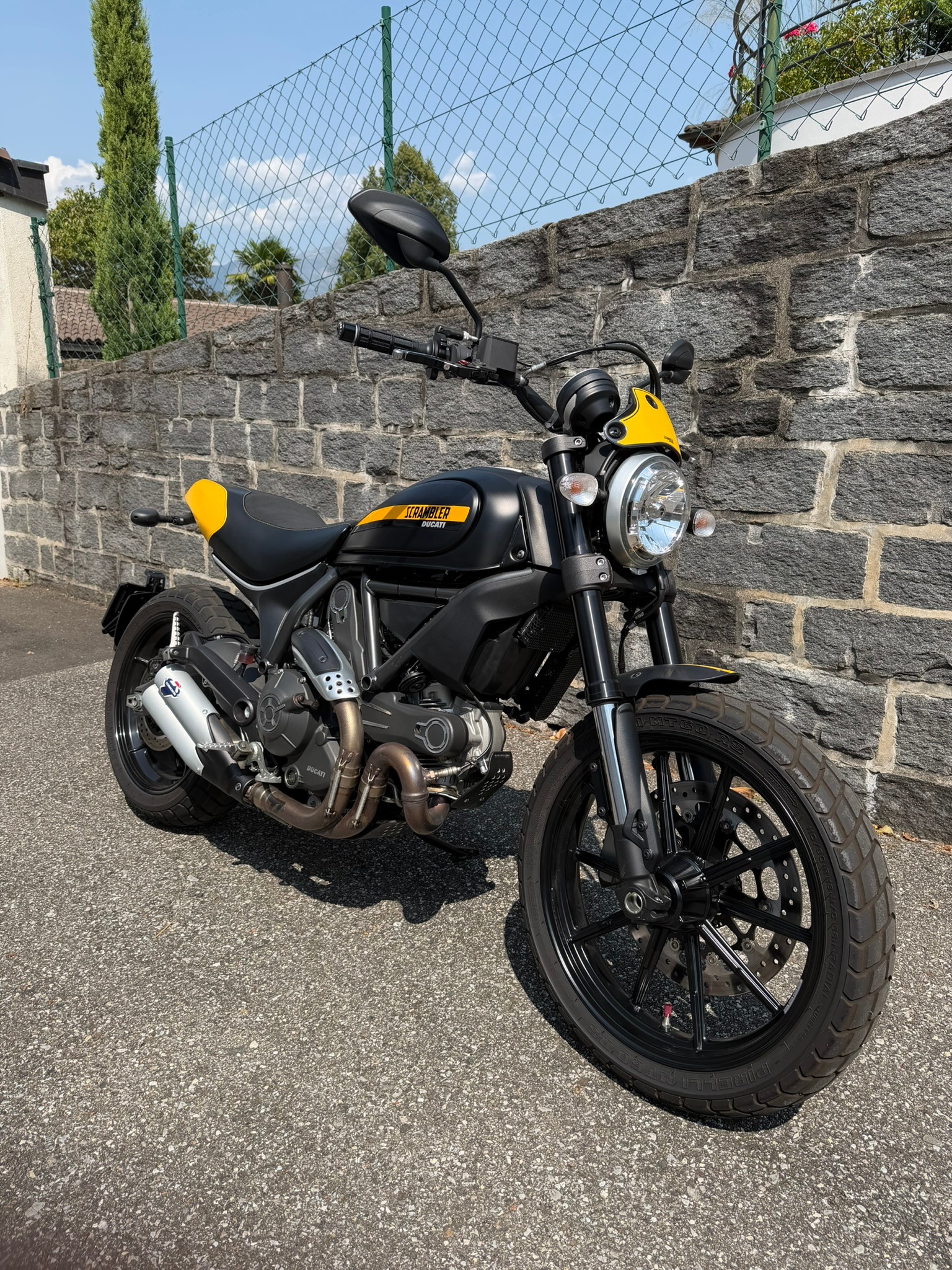 DUCATI Scrambler 800 Full Throttle