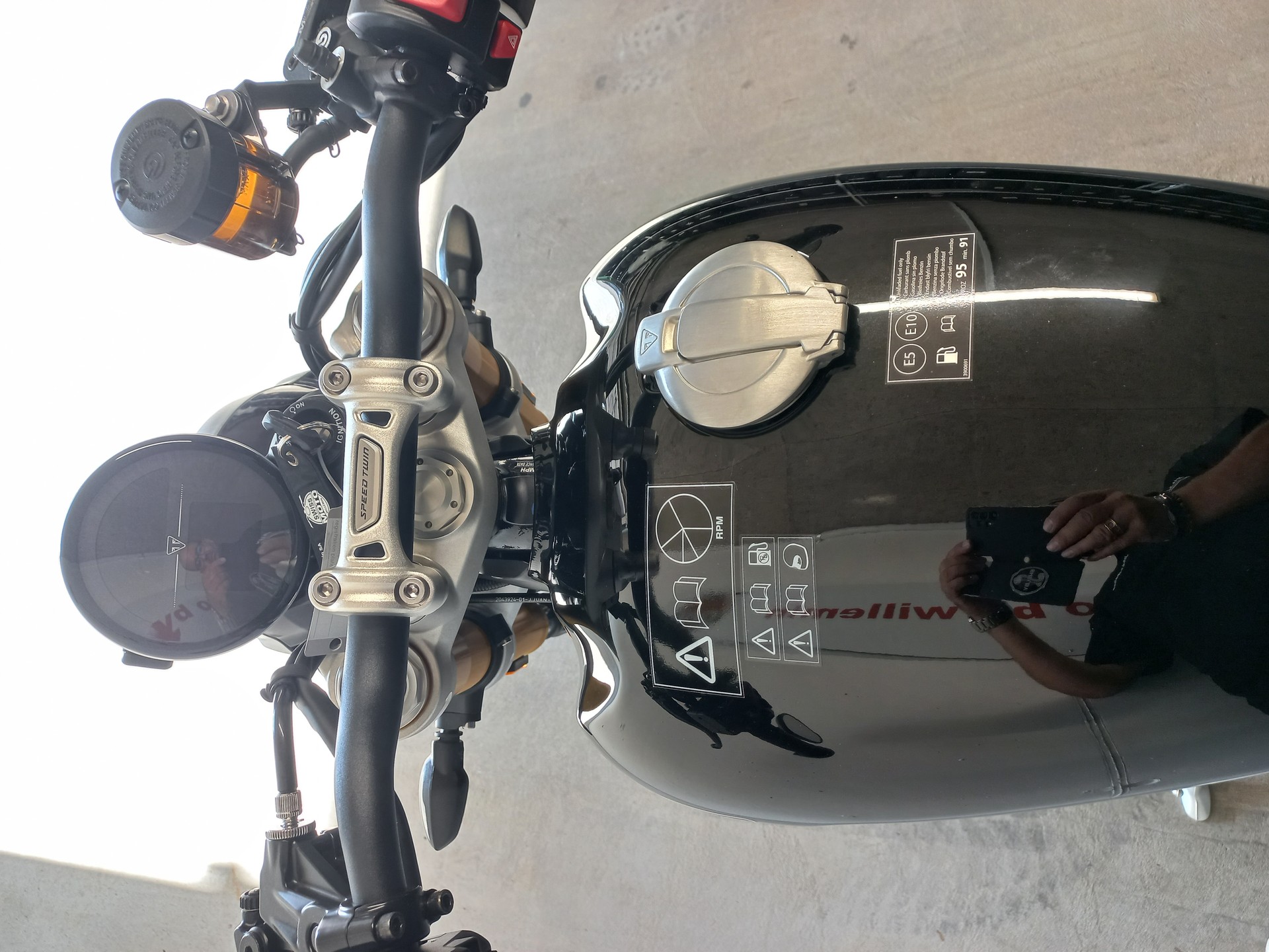 TRIUMPH Speed Twin 1200 RS-image-4