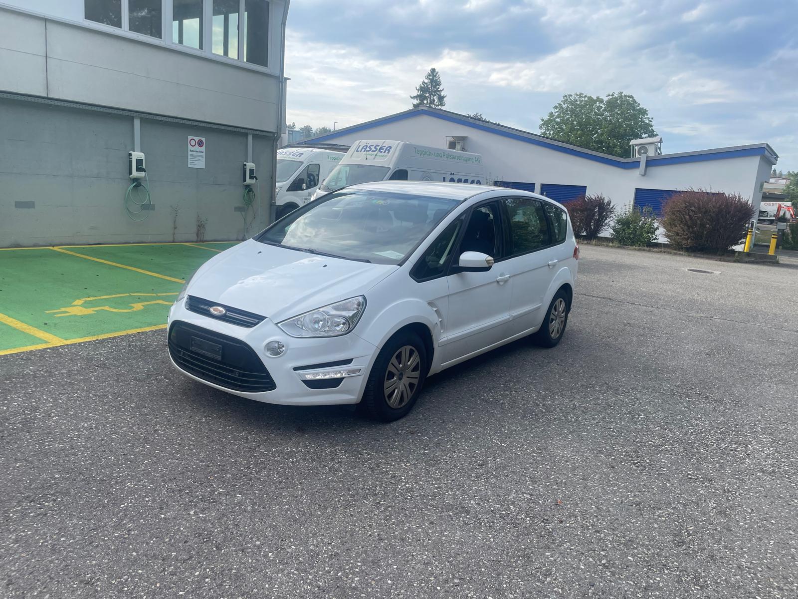 FORD S-Max 2.0 TDCi Titanium-image-1