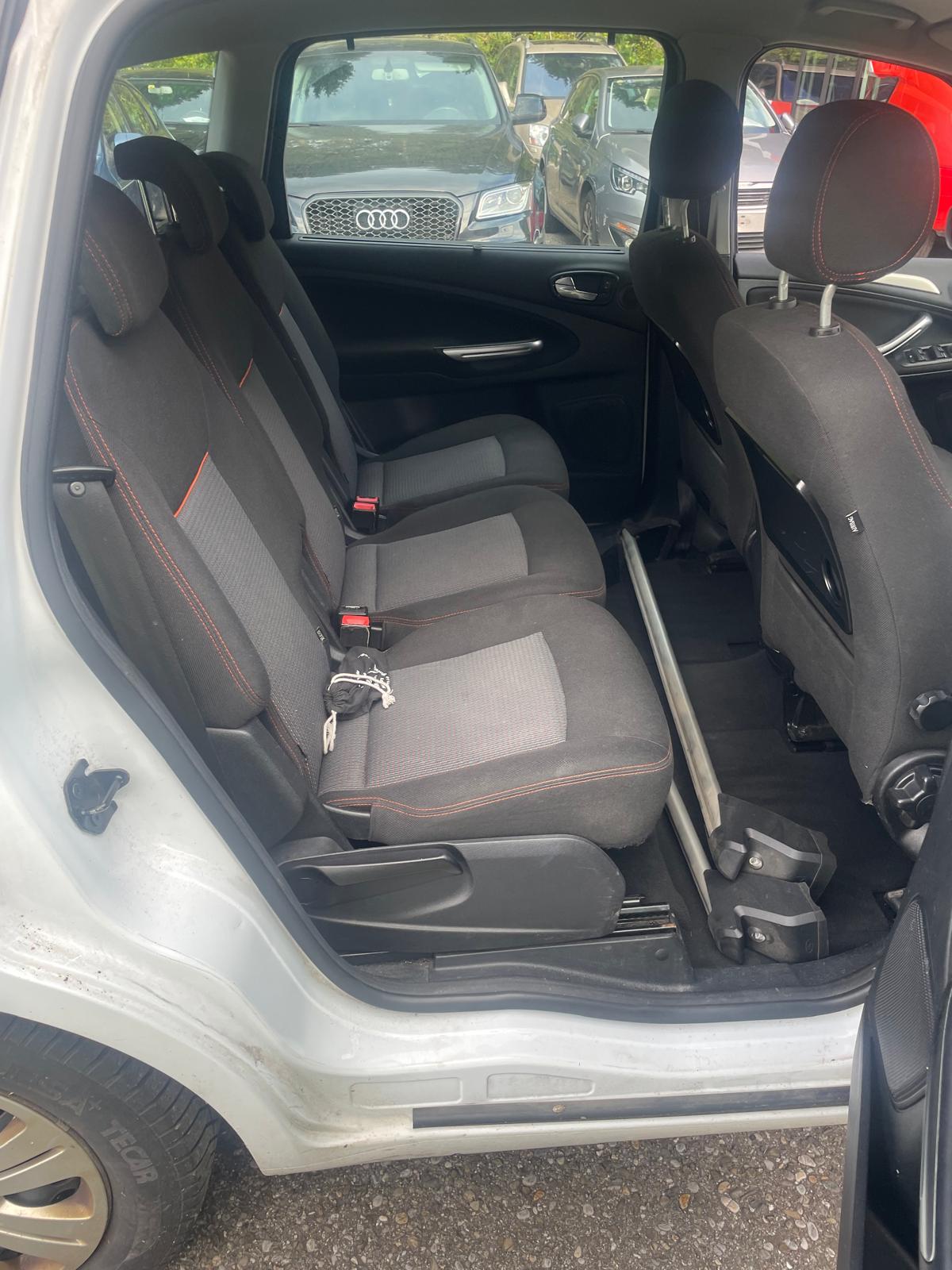 FORD S-Max 2.0 TDCi Titanium-image-4
