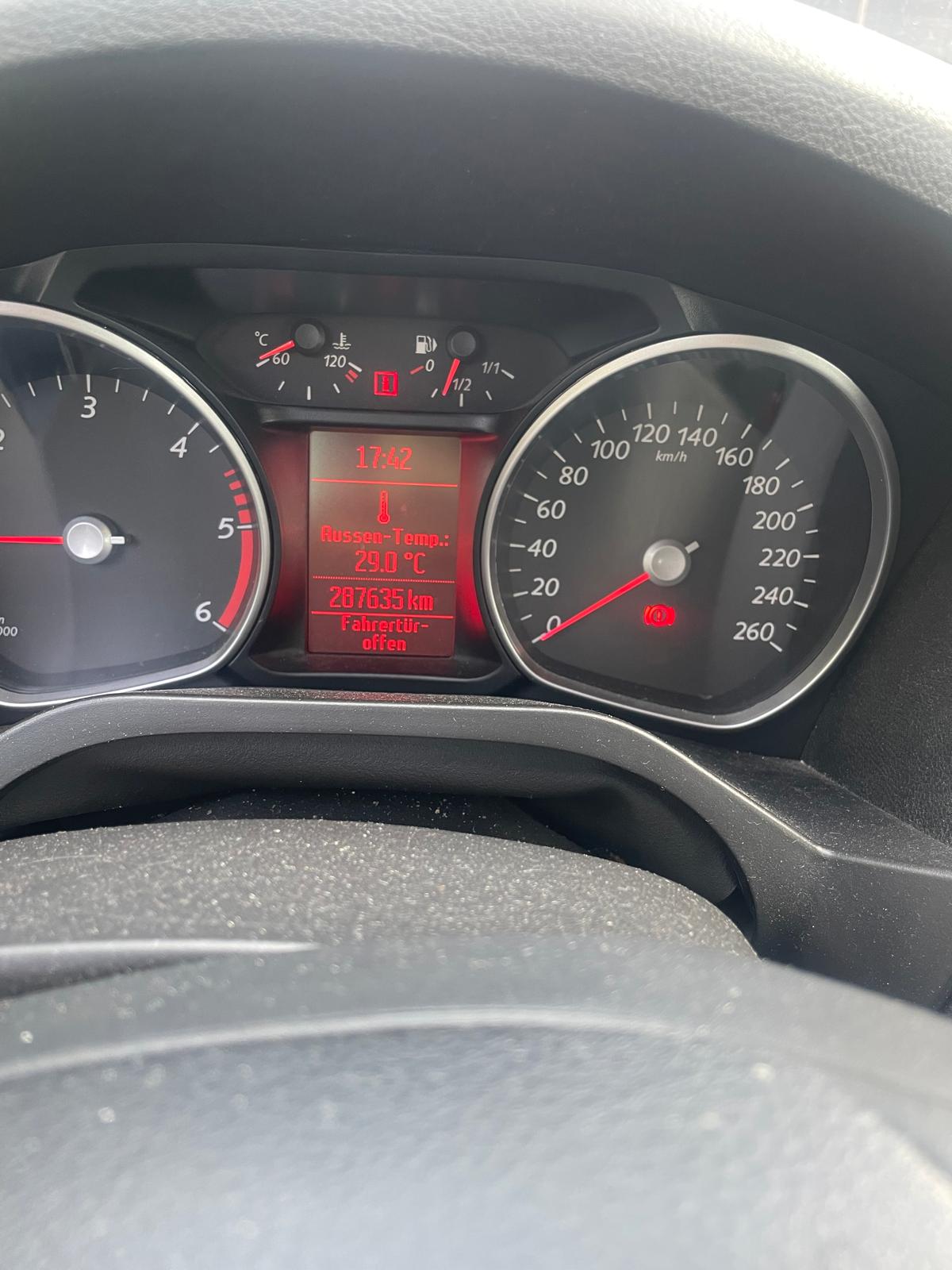 FORD S-Max 2.0 TDCi Titanium-image-15