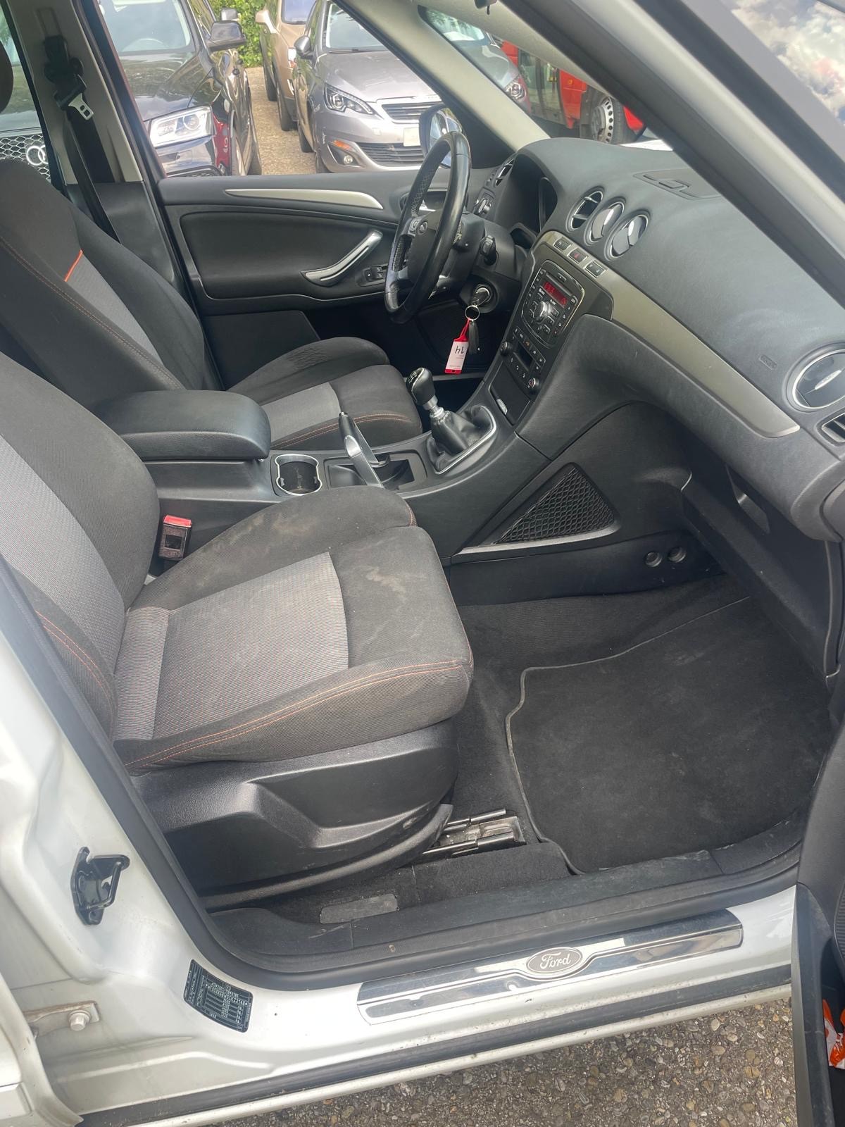 FORD S-Max 2.0 TDCi Titanium-image-3