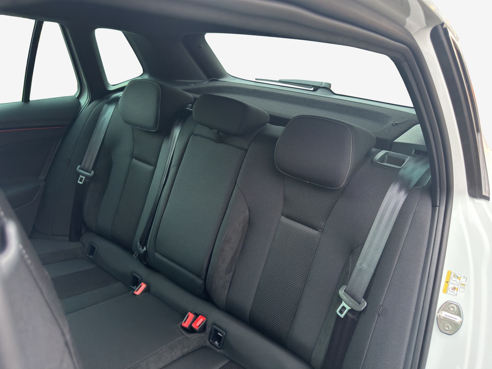 SKODA Kamiq 1.0 TSI Dynamic DSG-image-11
