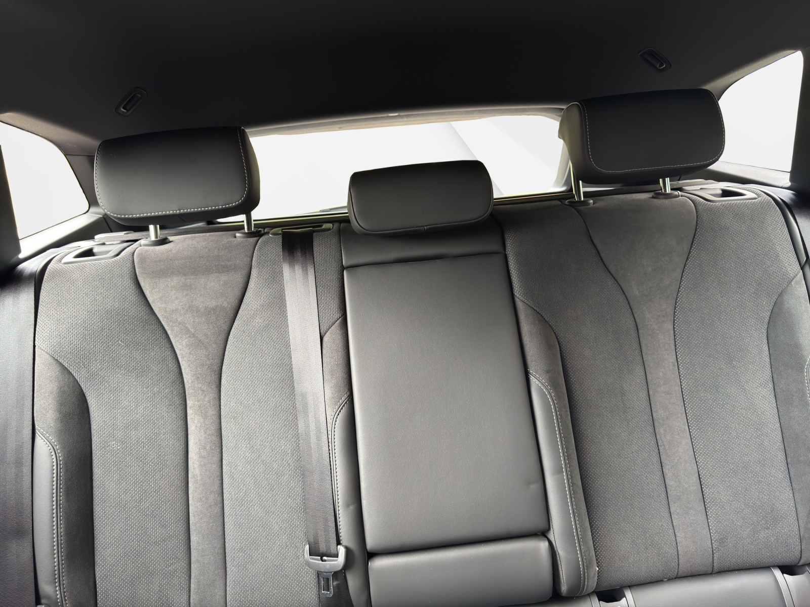 SKODA Enyaq 85x Sportline 4x4-image-15