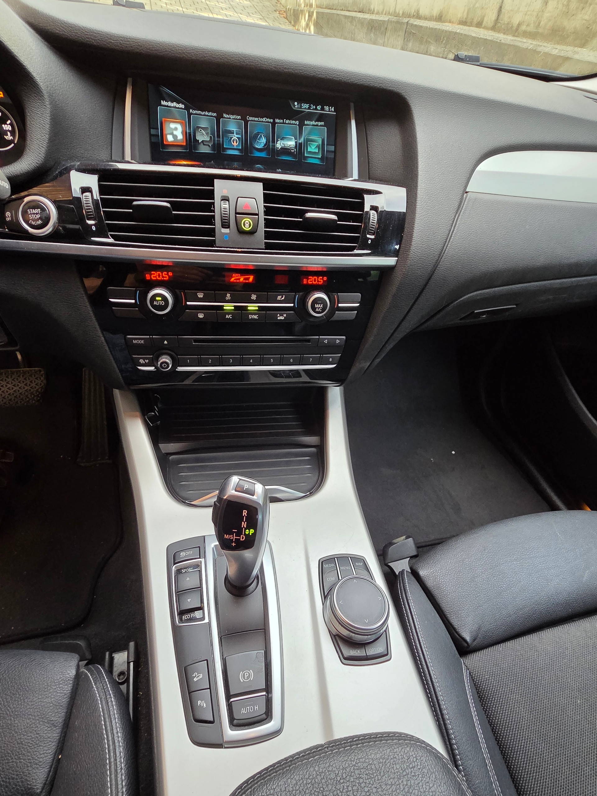 BMW 30d xDrive-image-1