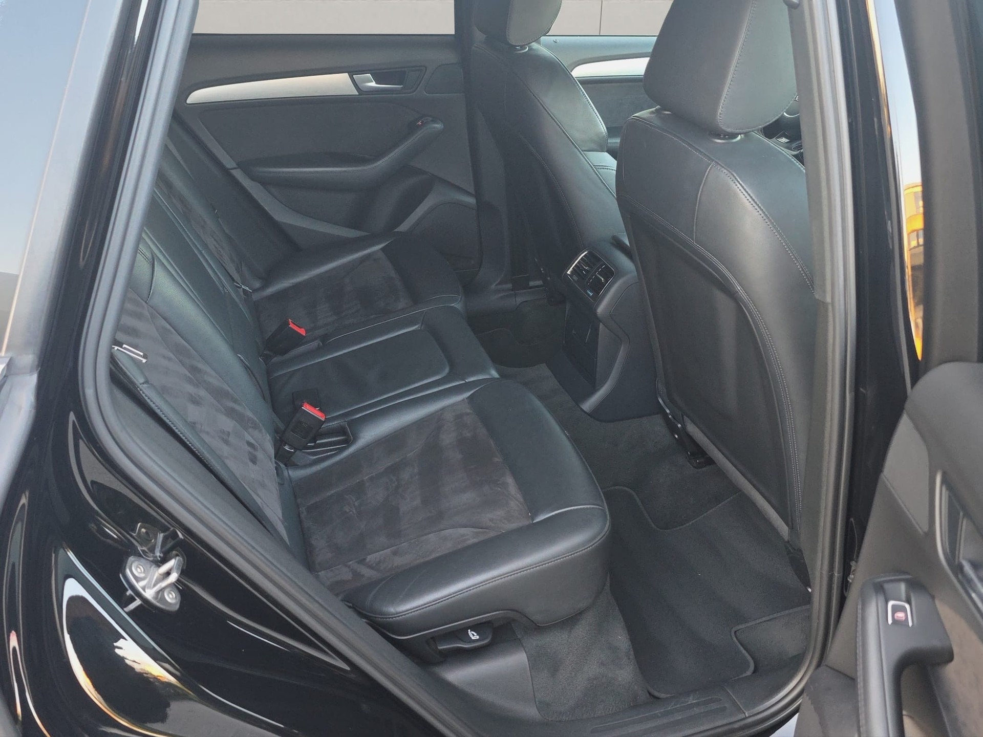 AUDI SQ5 3.0 TDI quattro tiptronic-image-13
