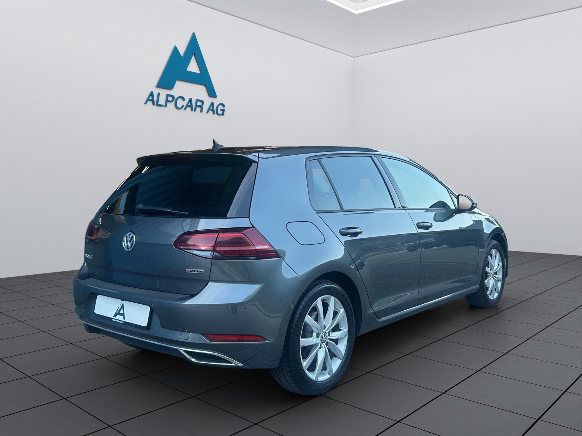 VW Golf 2.0 TDI Highline 4Motion DSG-image-6